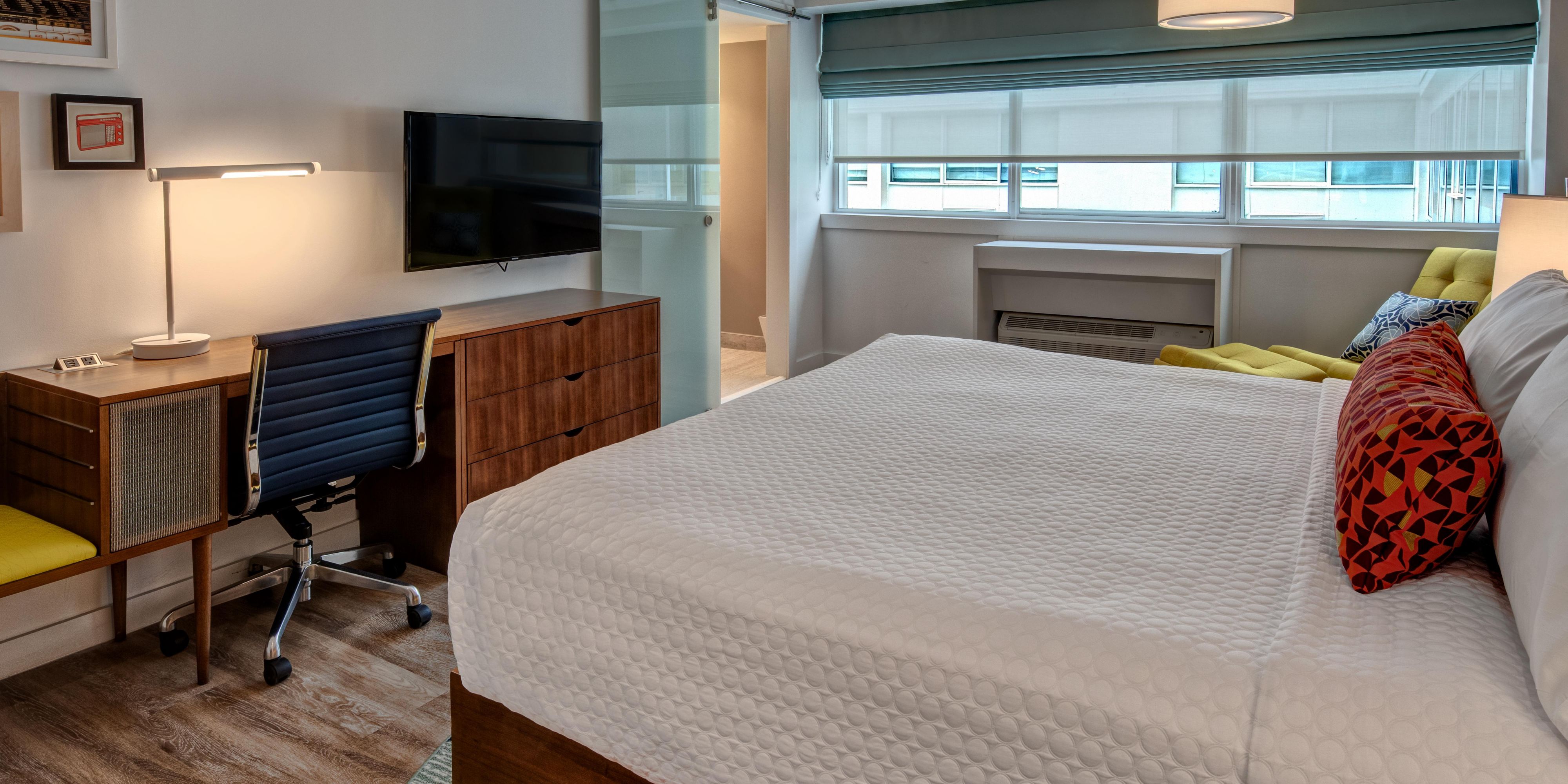 King Room Hotel Indigo Memphis near National Civil Rights Museum