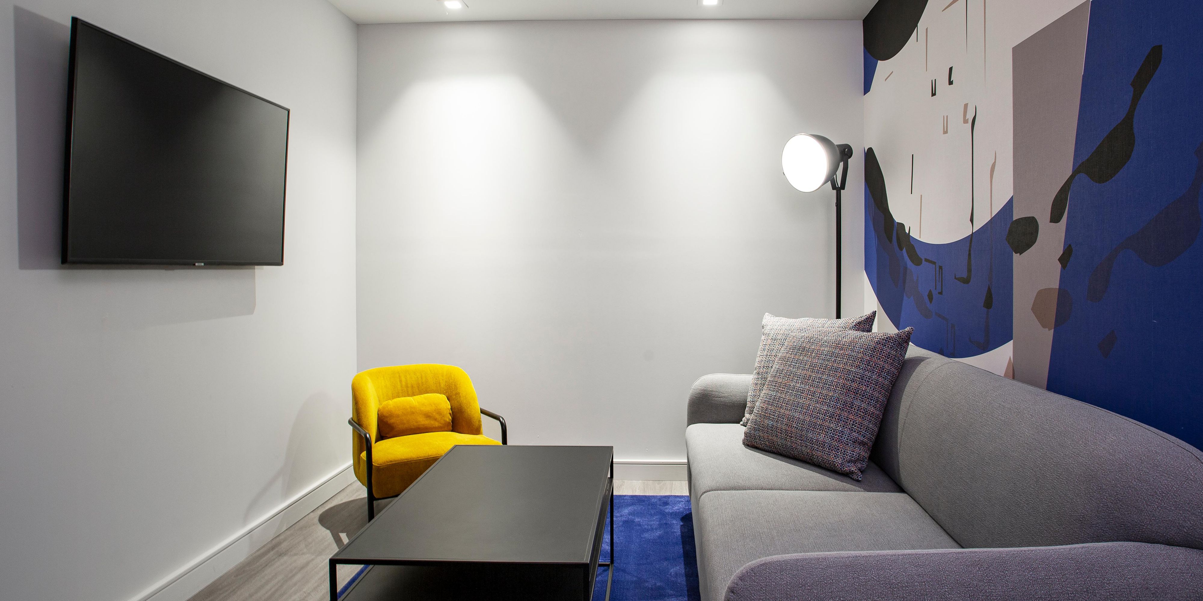 Enjoy modern amenities in our comfortable Suite.
