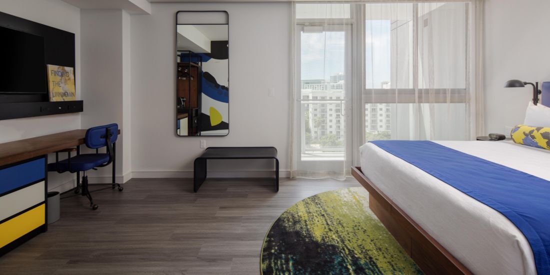 Standard King Room photo 3