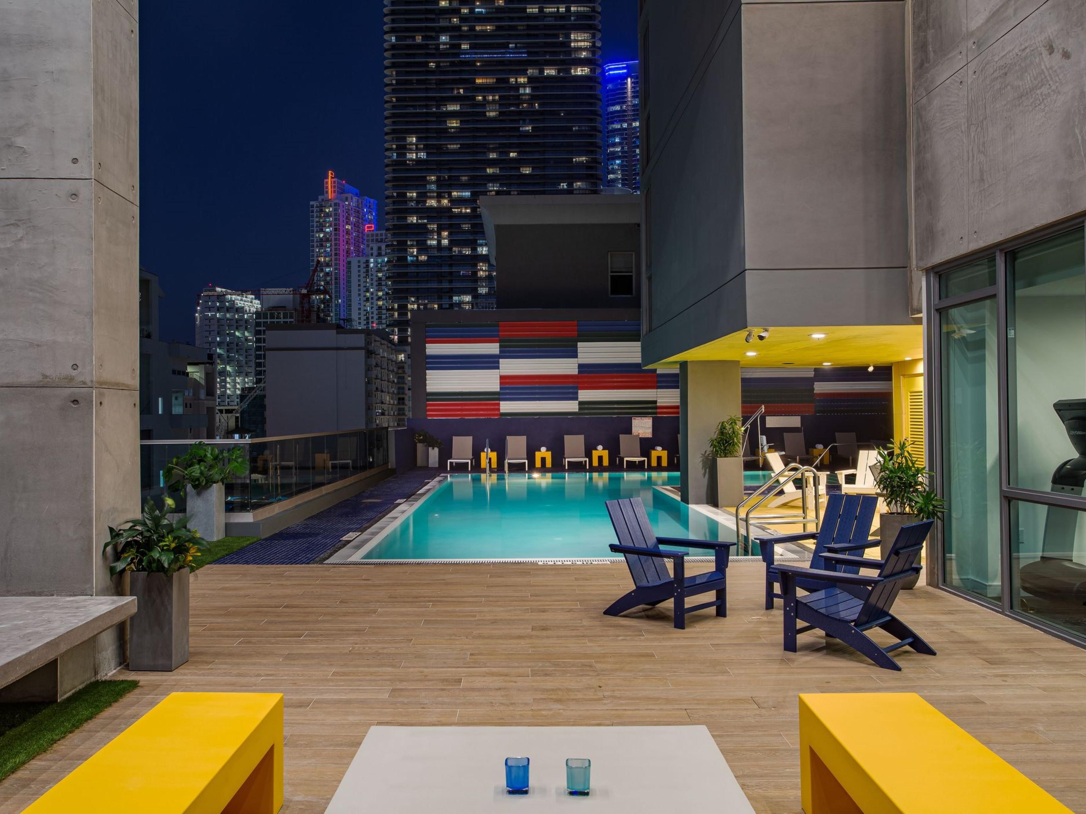 Enjoy a dip in our outdoor pool on the sixth-floor rooftop. Make a splash or relax with a drink in our open-air oasis overlooking Miami’s Brickell neighborhood. Unwind on a lounger with a mojito and light fare from our restaurant. Stay active in our 24-hour fitness center with cardio equipment, weights, and personal training.