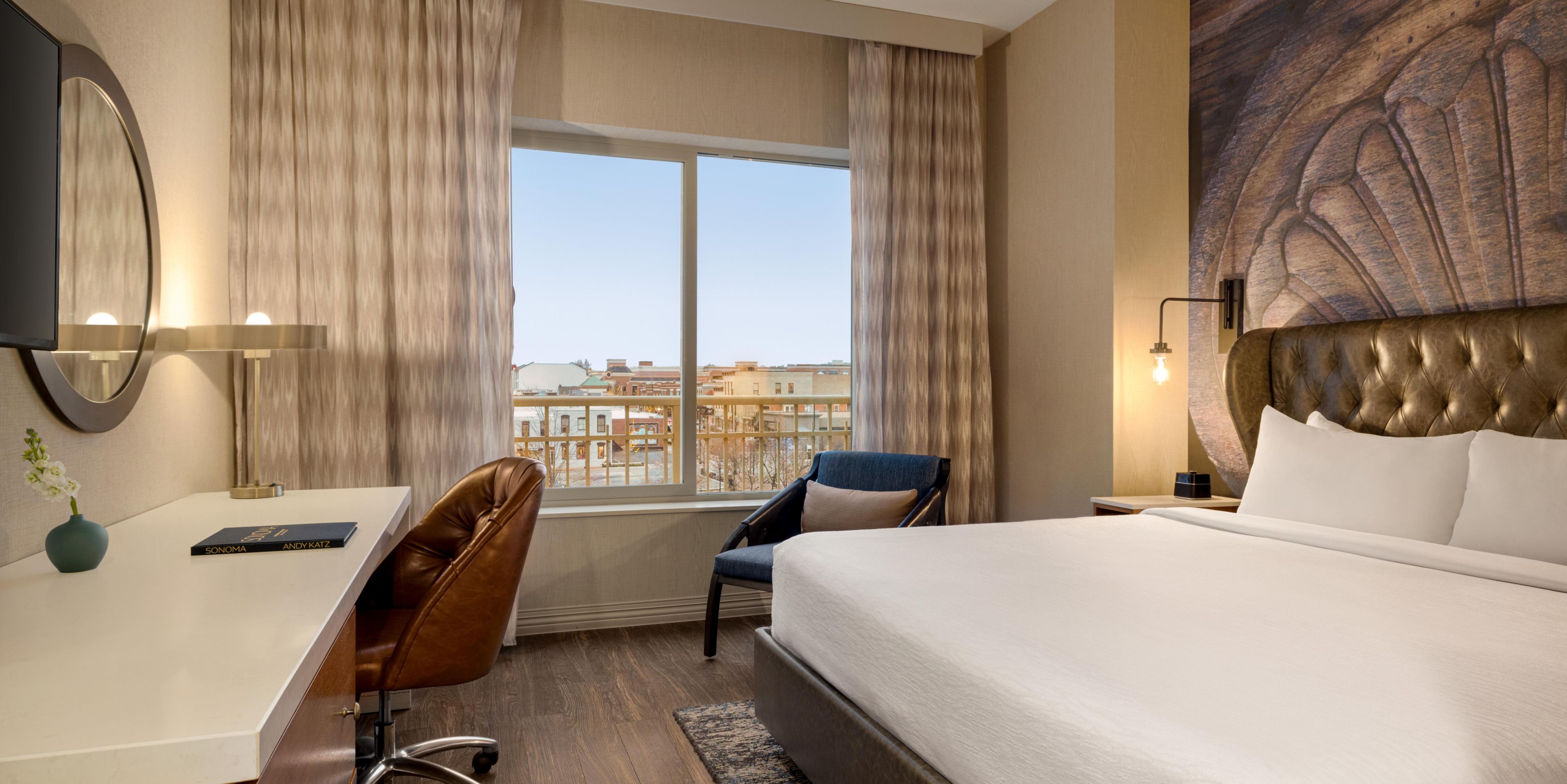 Book our king guest room for convenience and comfort. 