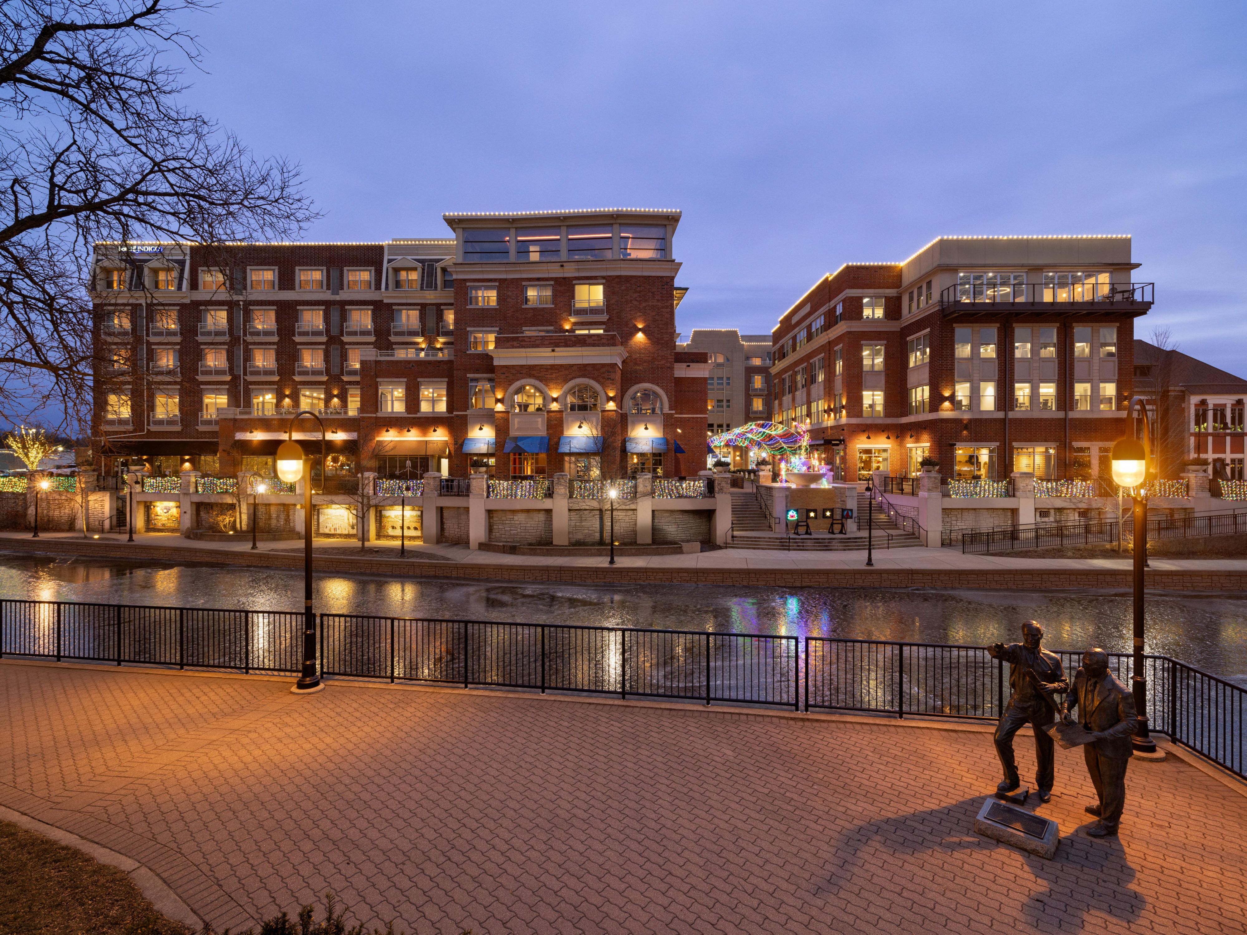 Making every stay more memorable with the scenic Naperville view. 