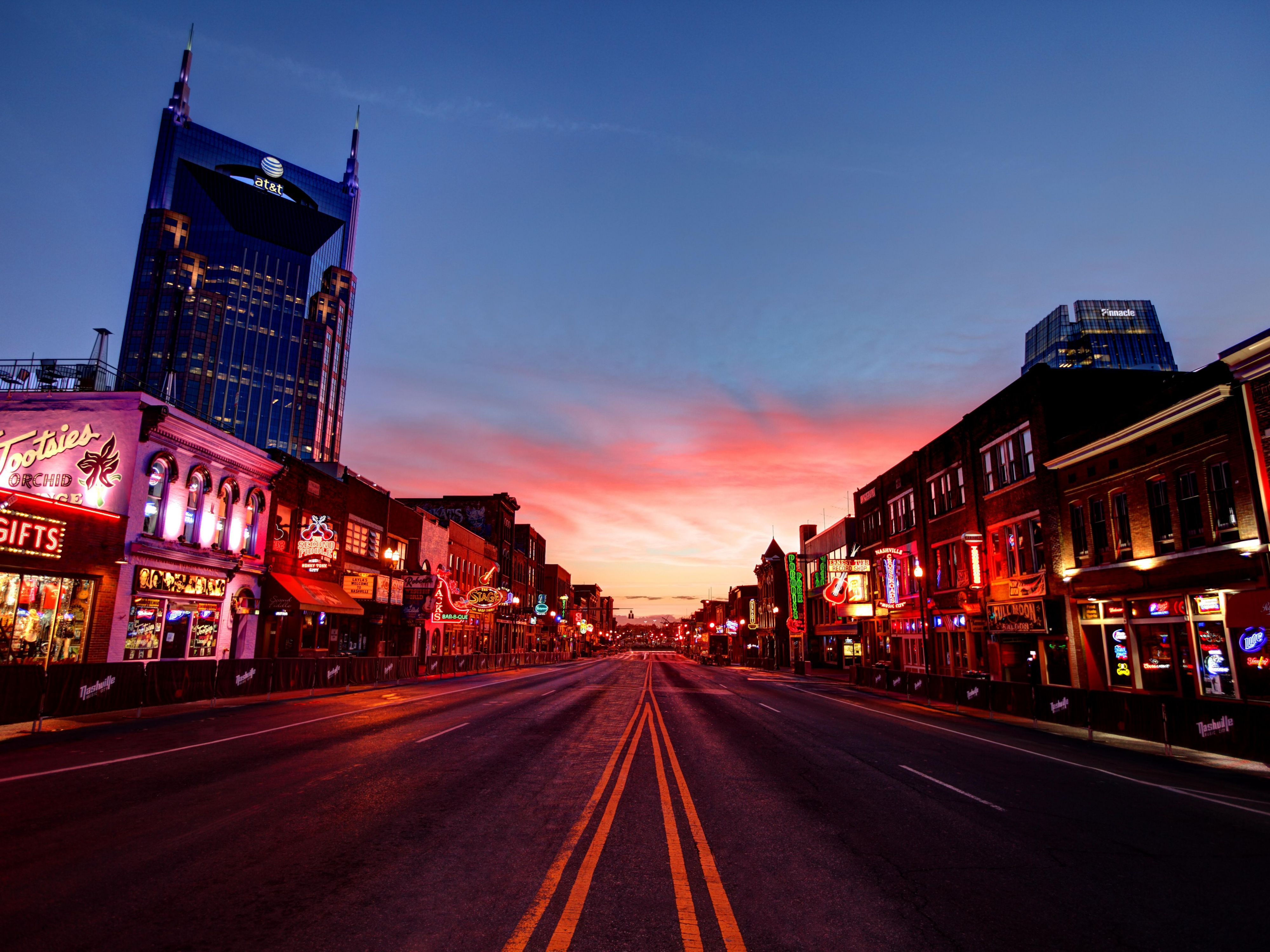 Stay Longer and Save in Nashville