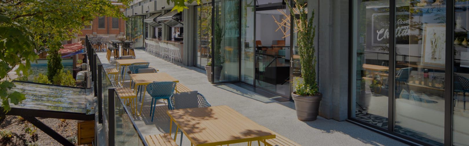 Sidewalk cafe