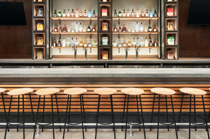 Restaurant bar