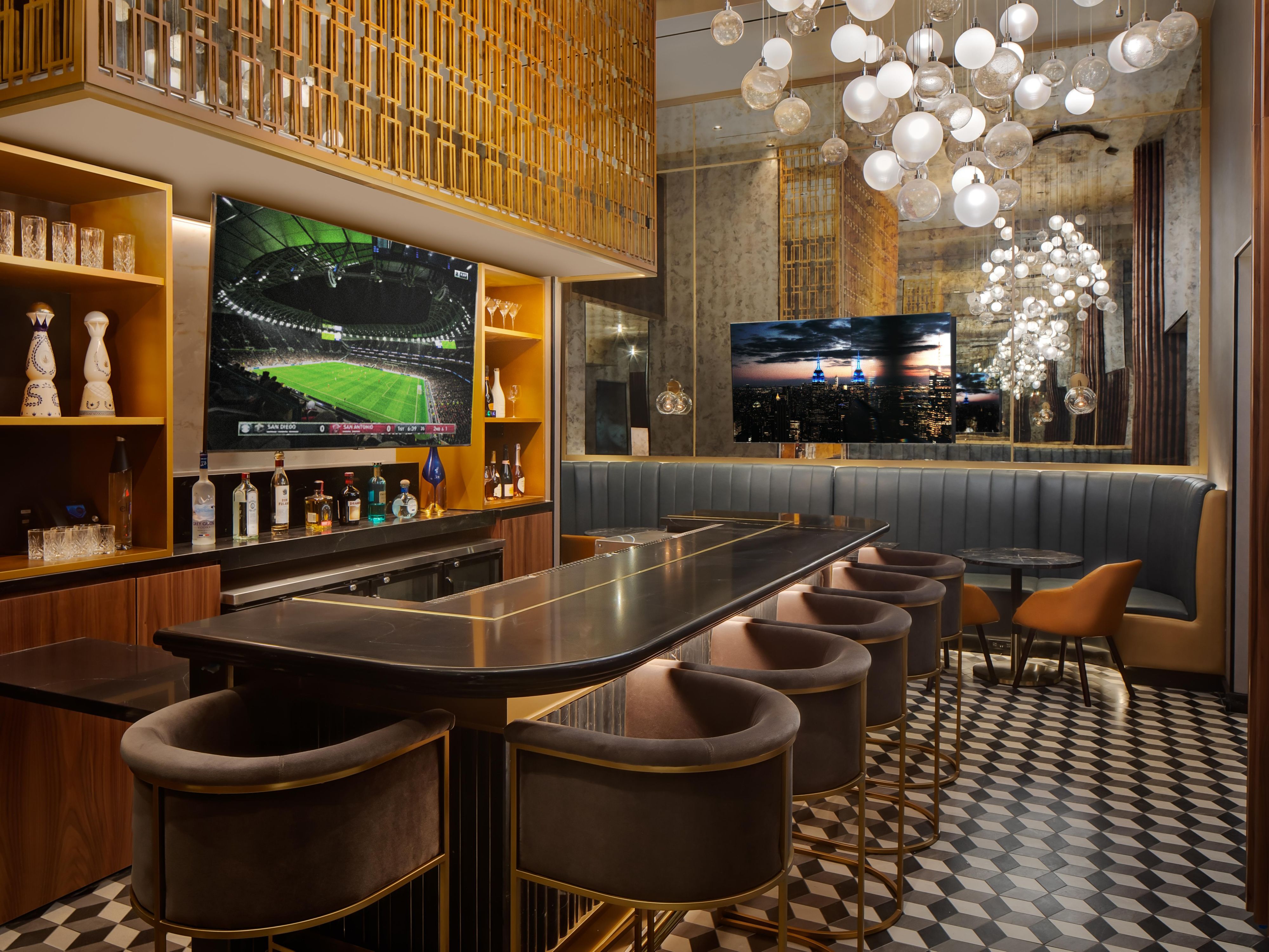 Chic bar at Buttonwood Cafe at Hotel Indigo Downtown Wall Street