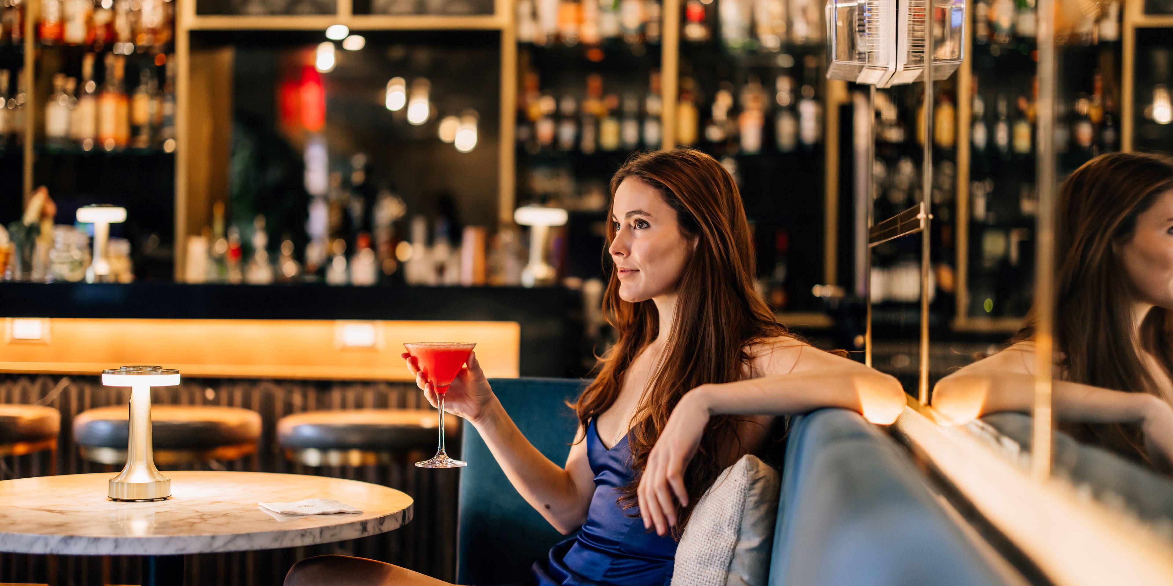 First Glance at the New Bar in the Old Four Seasons Space - The New York  Times