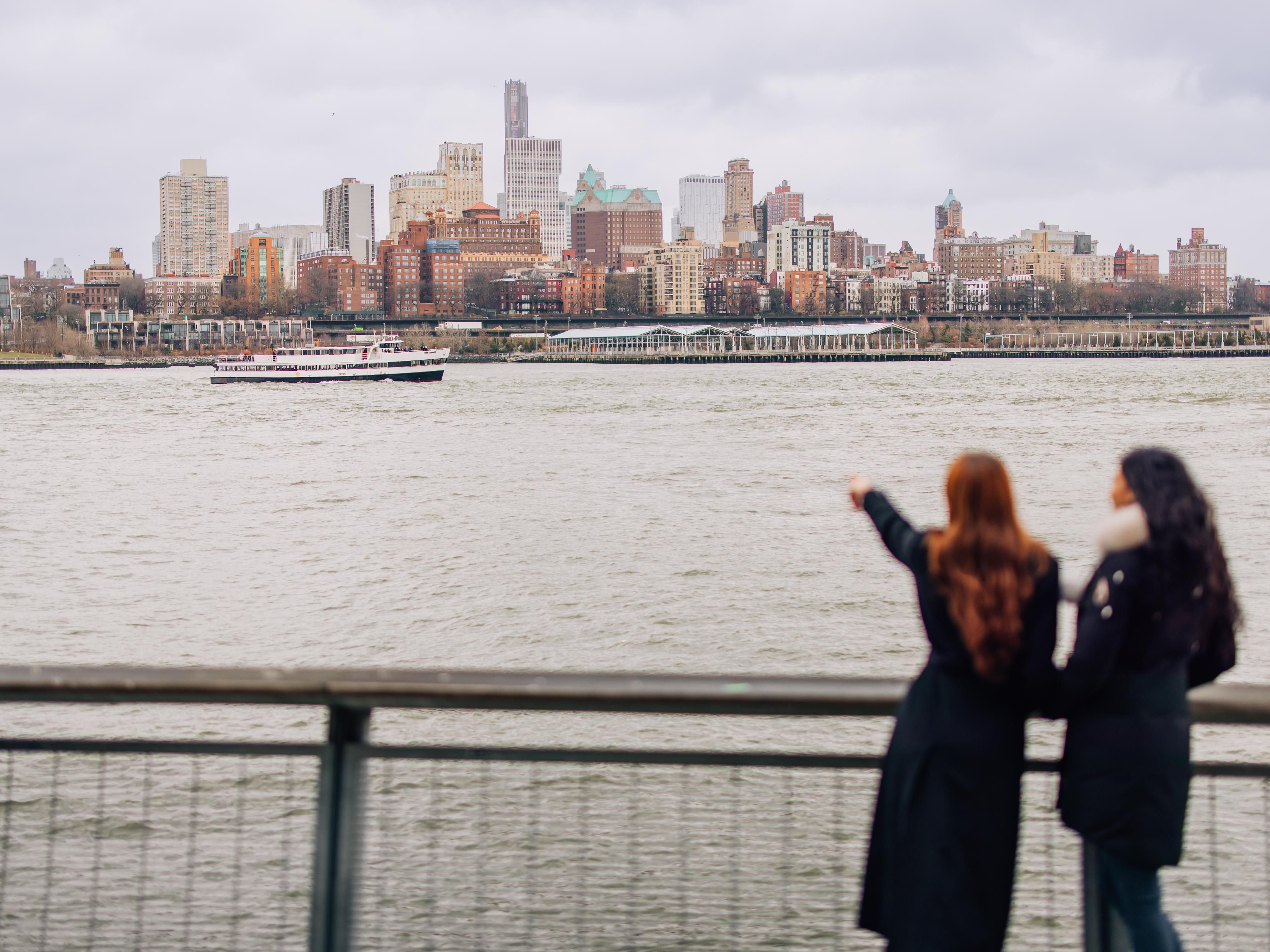 Discover the heartbeat of downtown NYC at our Wall Street hotel on the corner of Wall and Water Streets. Our prime location offers unparalleled access to the city's vibrant scene, including meetings, social events, dining, bars, and nightlife. Find yourself at the center of it all, ready to explore the iconic sights and sounds of the Big Apple.