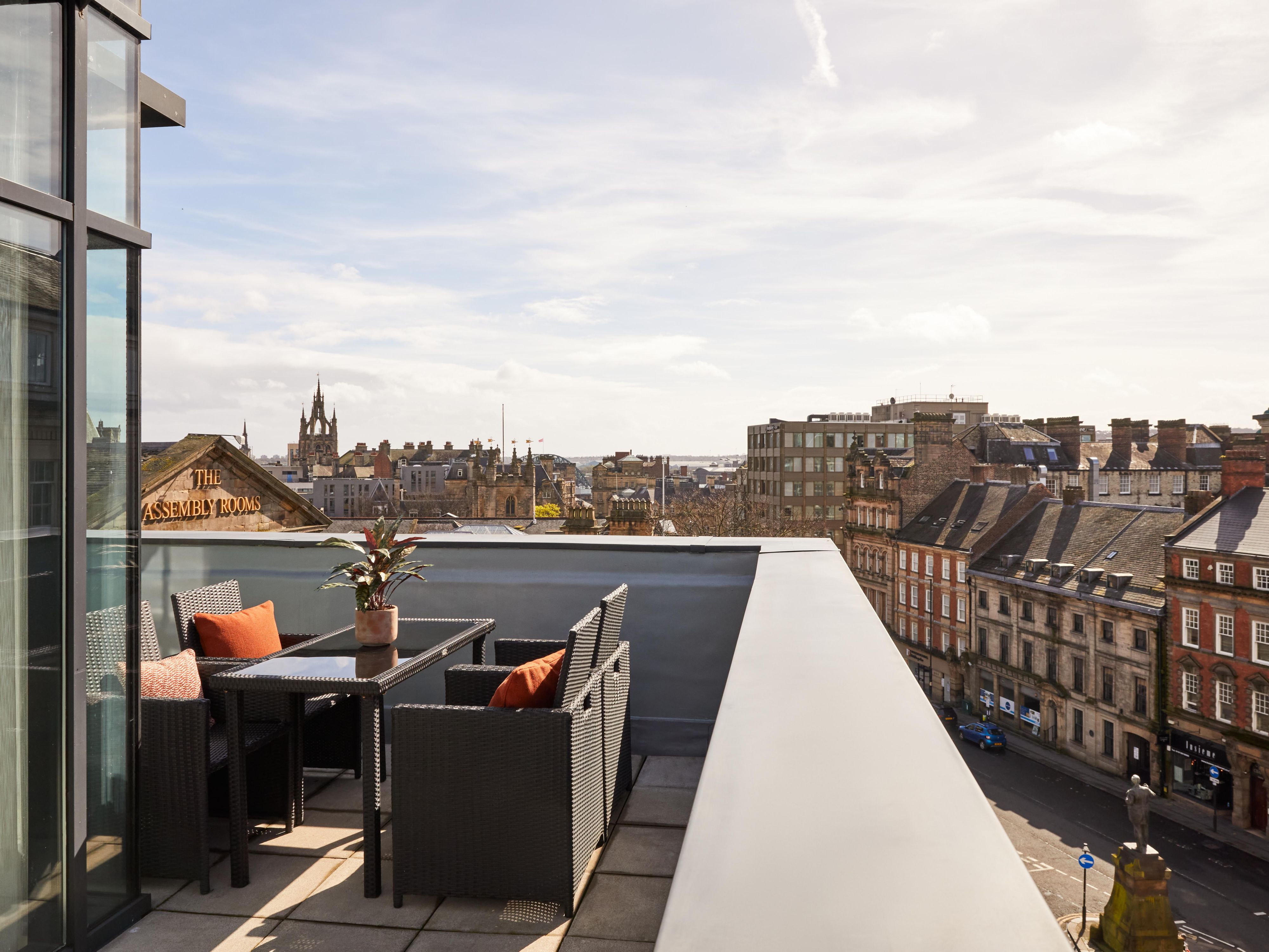 Views of the city from corner balcony