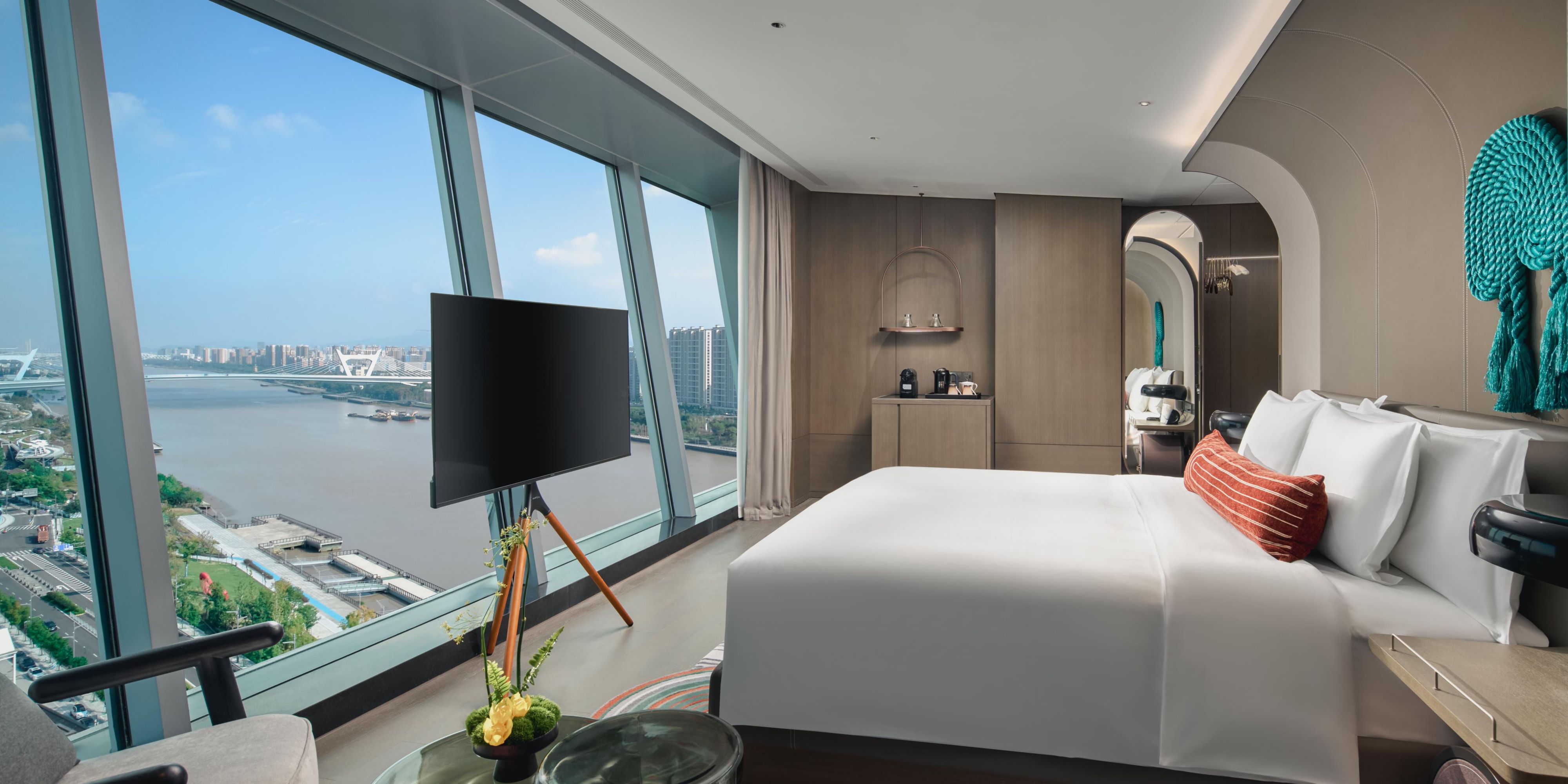 1 King Premium City View