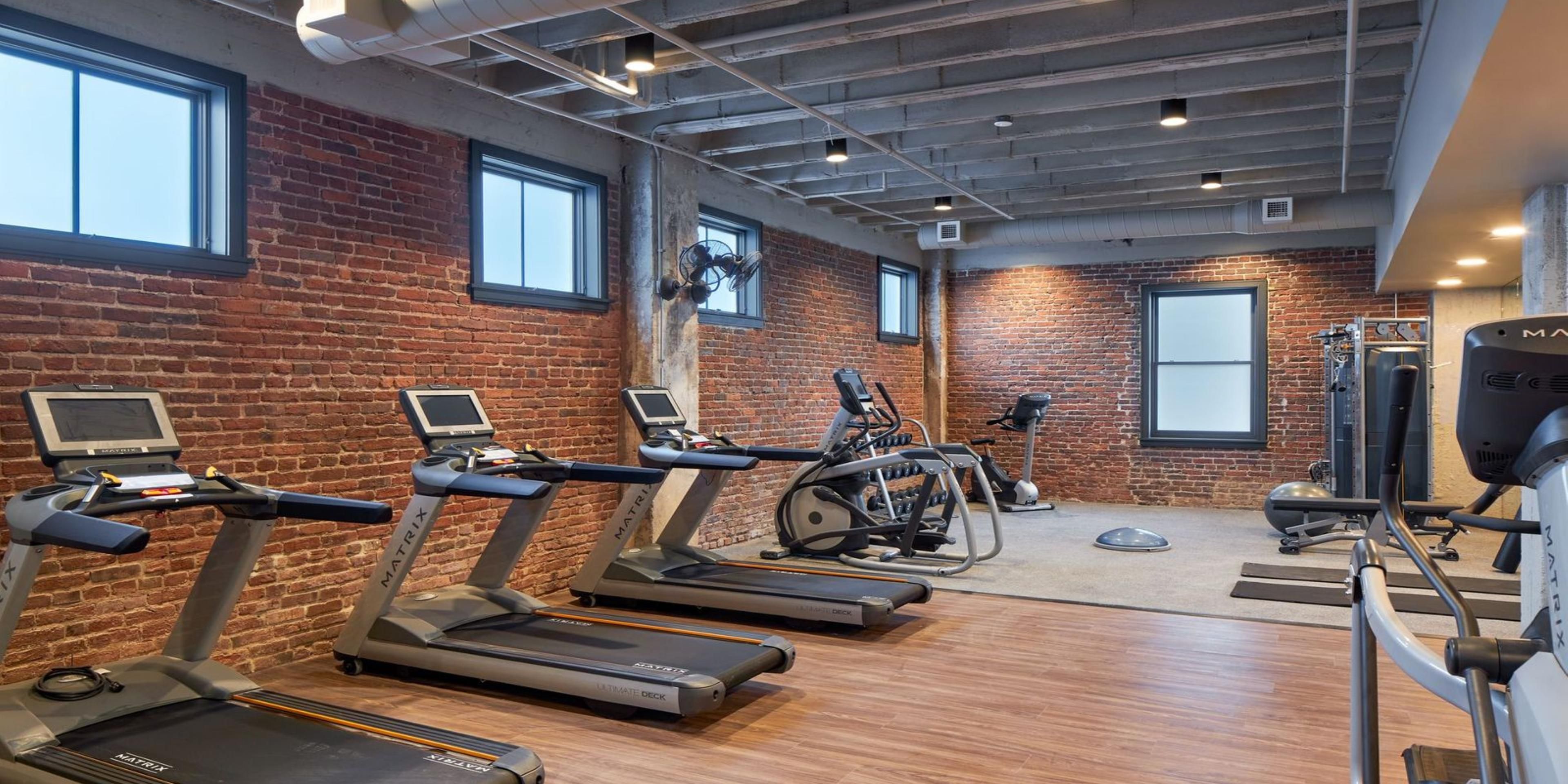 Goditi il nostro 24/7 centro fitness a servizio completo