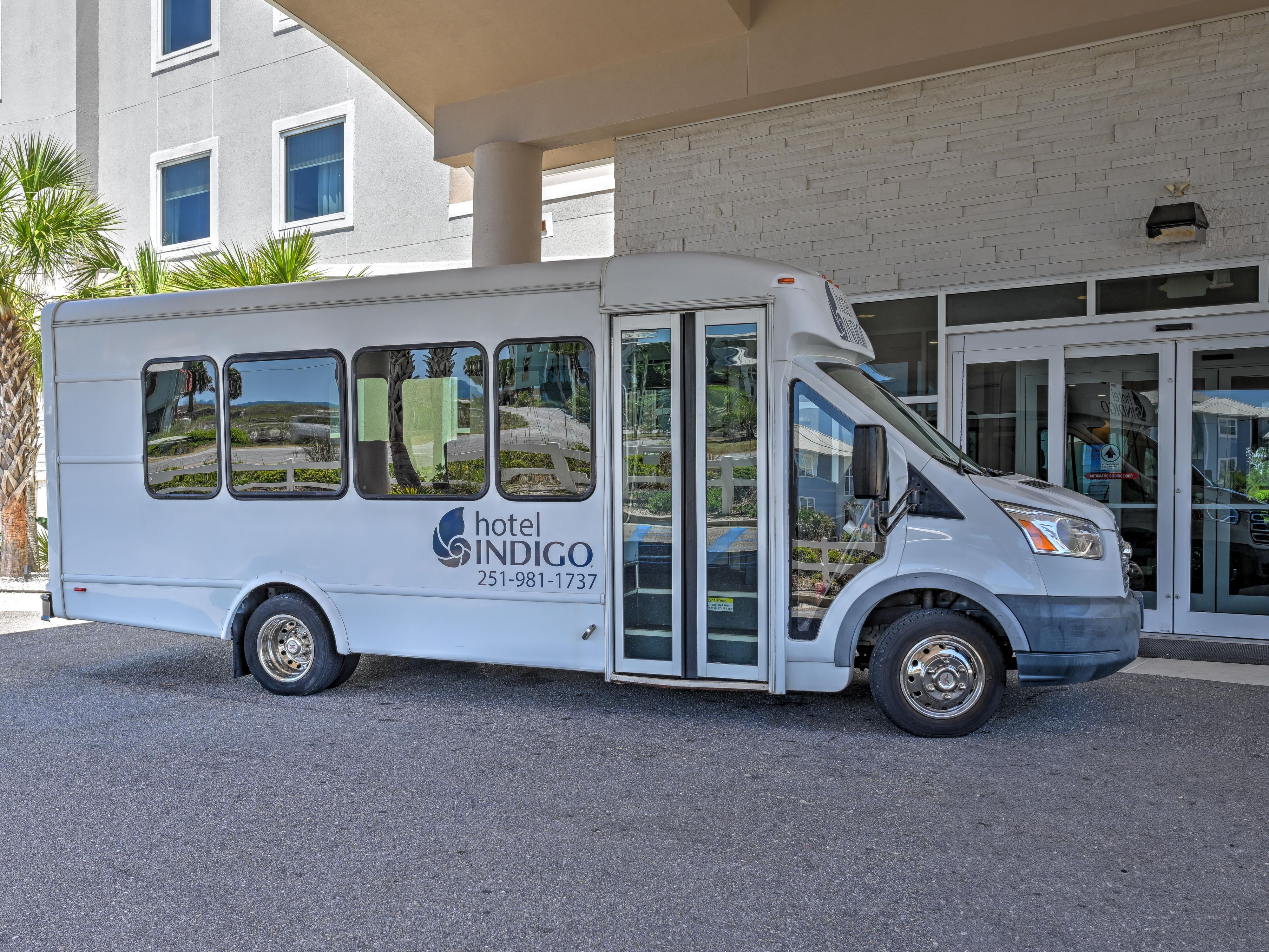 Complimentary Beach Shuttle from 9am - 6pm daily
