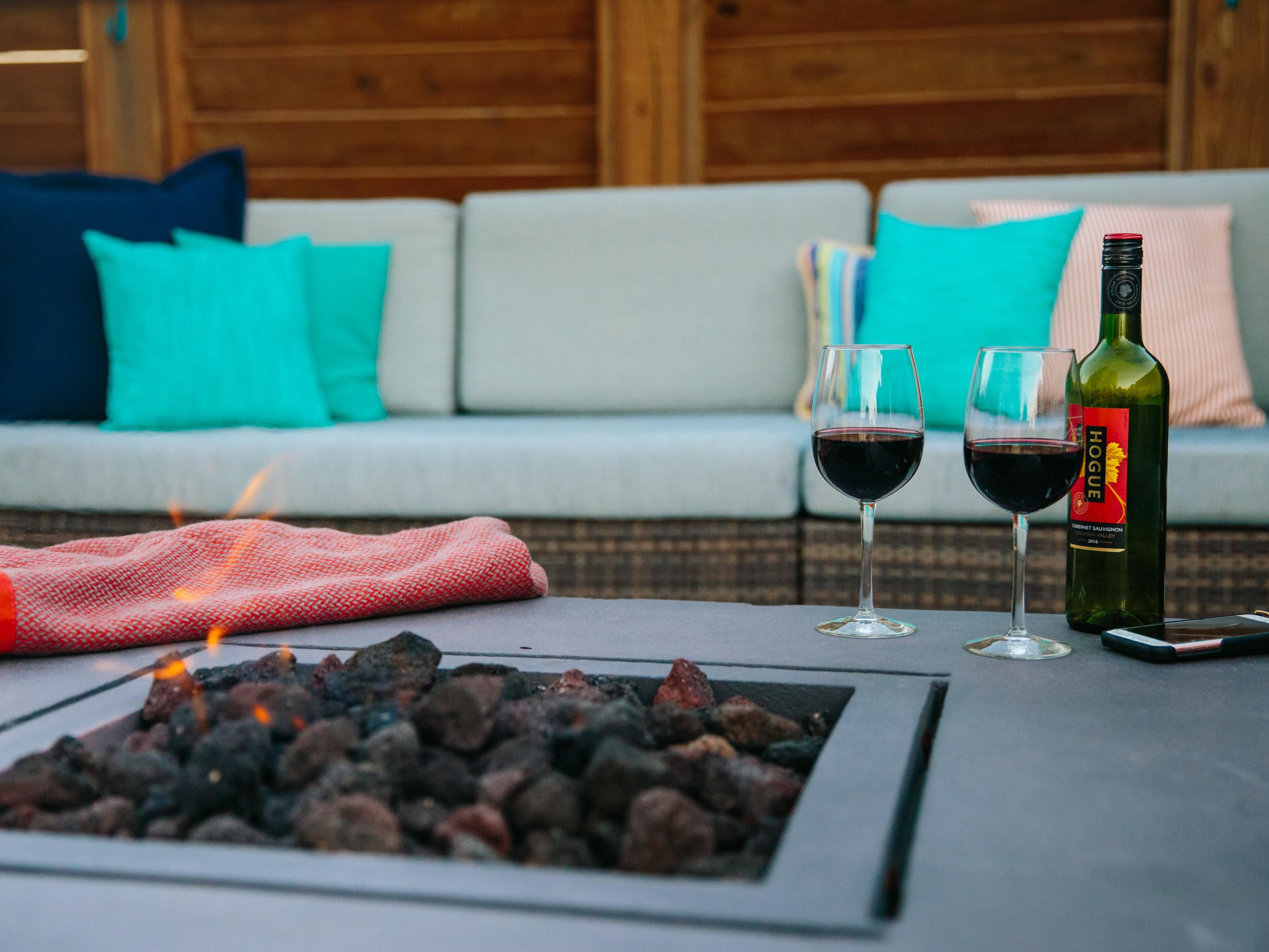 At Hotel Indigo Orange Beach, every moment is an opportunity to make memories that last a lifetime. Whether it’s a romantic sunset stroll along the beach, cocktails by the firepit, or a weekend escape full of coastal charm, we’re here to help you celebrate love in every season—not just on one day.