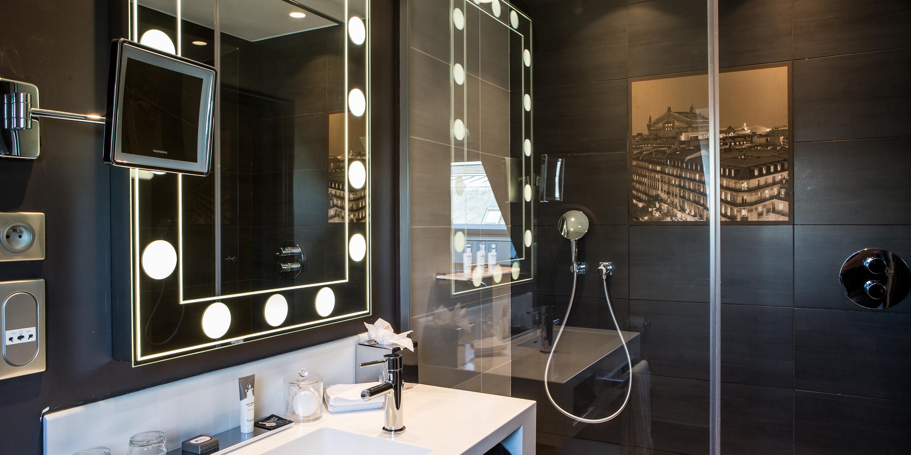  Feel like a Star in our uniquely decorated bathrooms