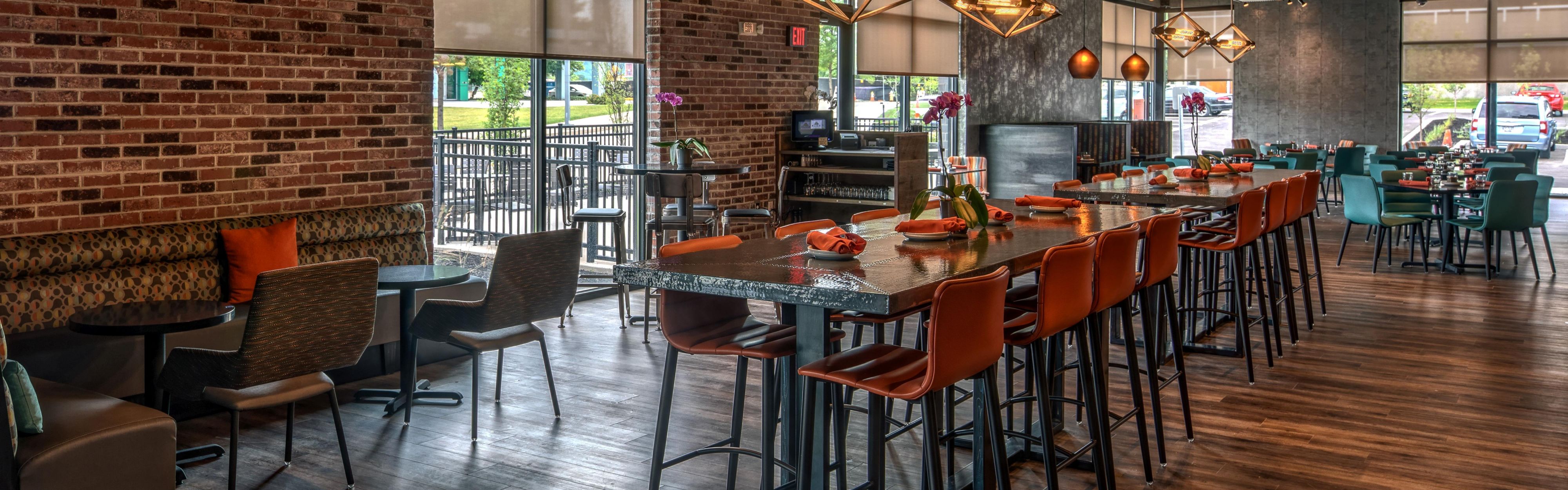 Pittsburgh Restaurants Hotel Indigo Pittsburgh UniversityOakland