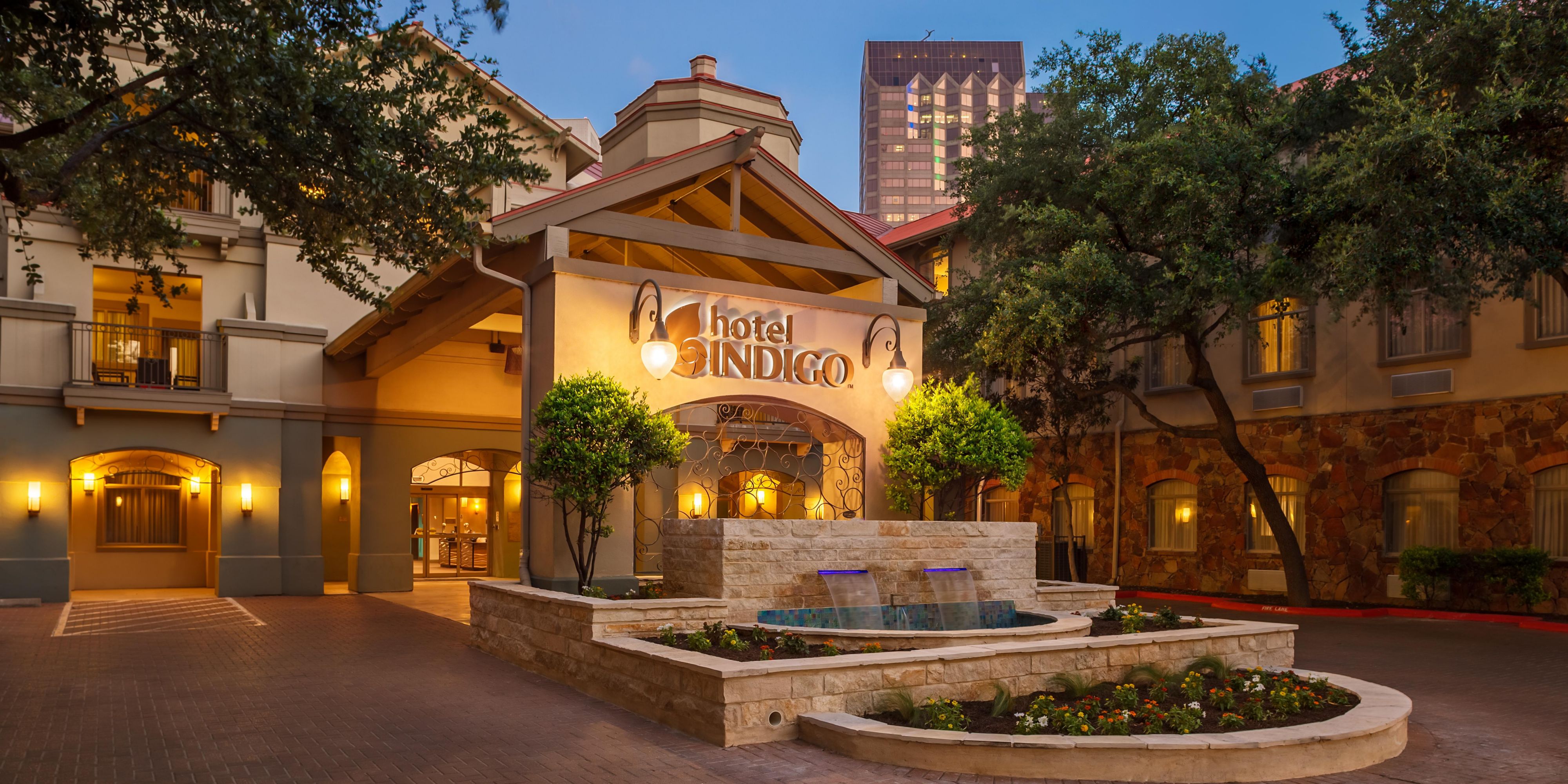 San Antonio Riverwalk Hotels Hotel Indigo San Antonio Riverwalk   Hotel Indigo San Antonio 6552697302 2x1