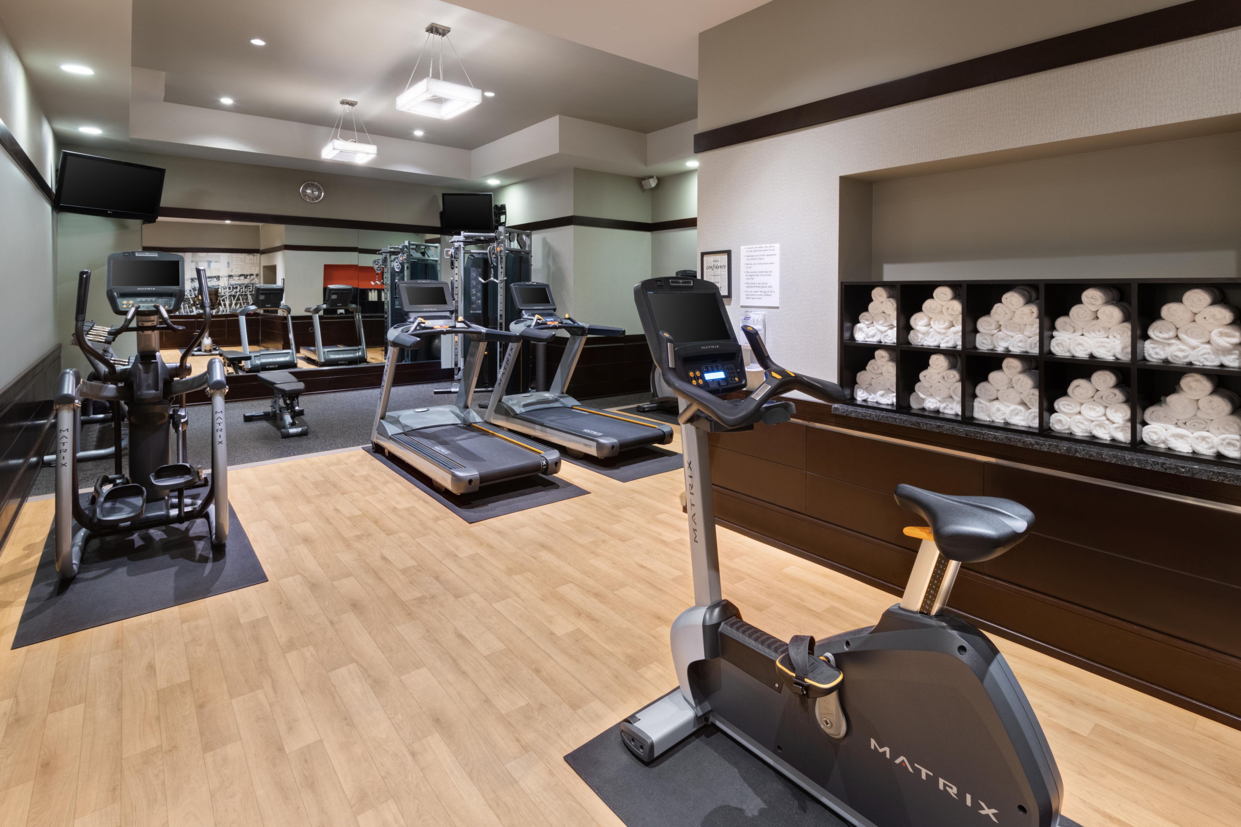 Stay on track with your fitness routine. Our fitness center features free weights, universal weights, and modern cardio equipment, including a treadmill, elliptical, stationary bike, and Peloton exercise bike. Enjoy outdoor scenic sessions with various jogging routes. The nearby Convention Center is an excellent option for stair training.