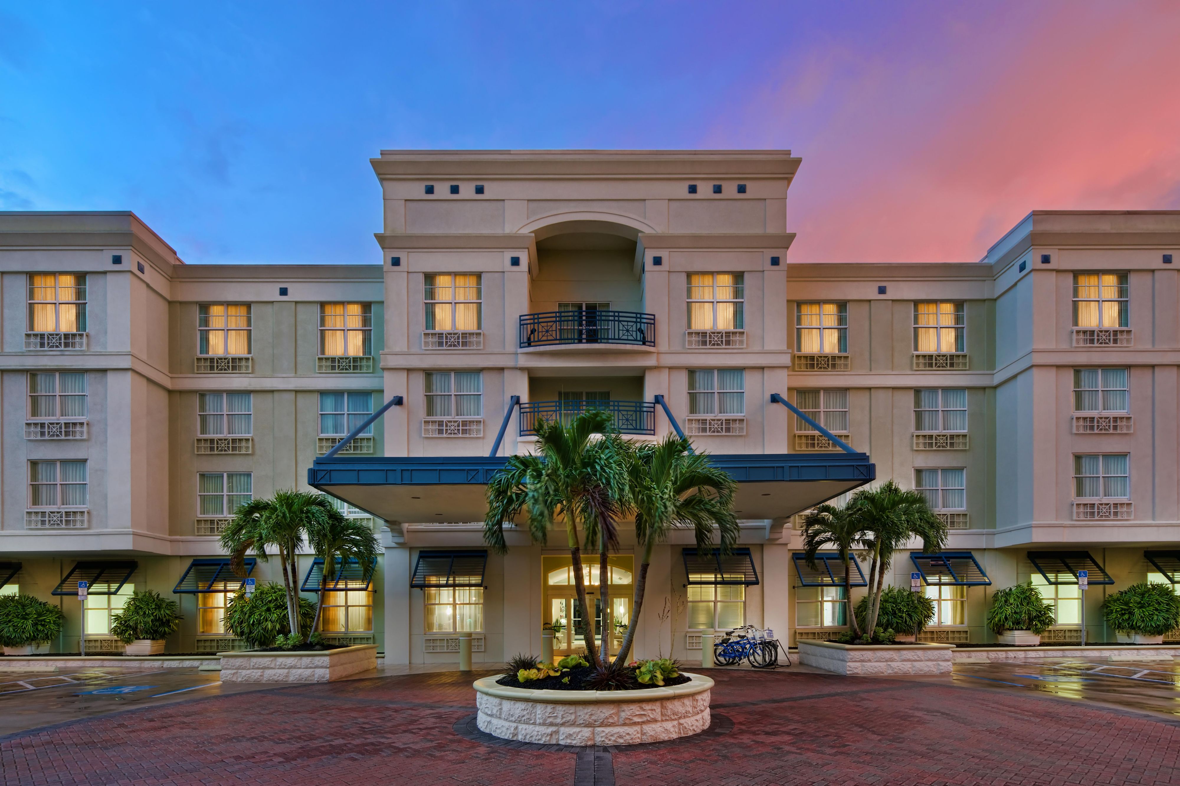 The Indigo Sarasota has enhanced our commitment to our guests. That means clean, well maintained, clutter-free rooms and public spaces that exceed your expectations. If this is not exactly what you find when you arrive, then we promise to make it right. We are here to ensure you have a safe and memorable experience.