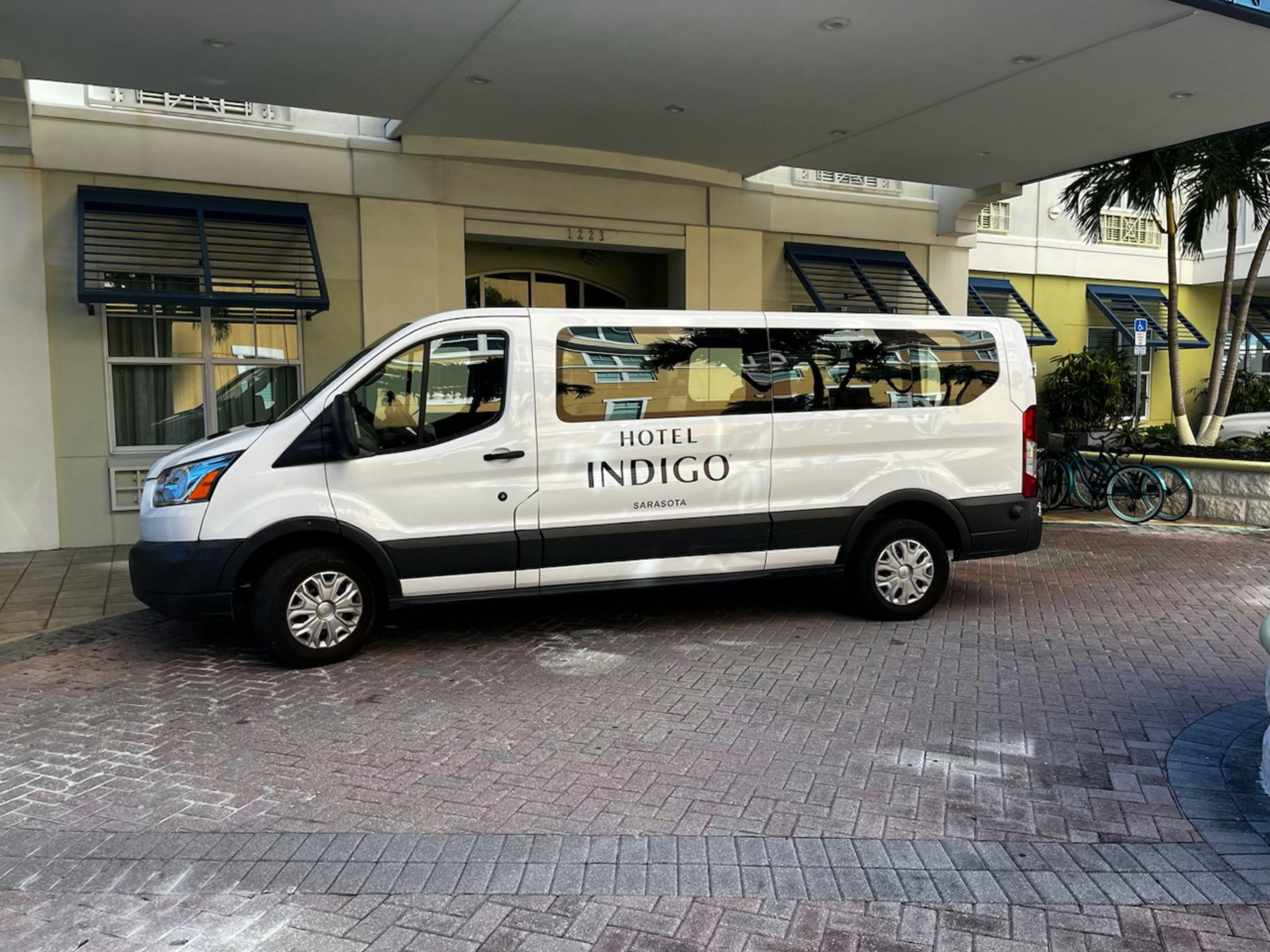 voco Sarasota has a complimentary shuttle to take the hotel guests to the local businesses and area attractions. The shuttle runs within a three-mile radius, available seven days a week between 9 AM to 10 PM.