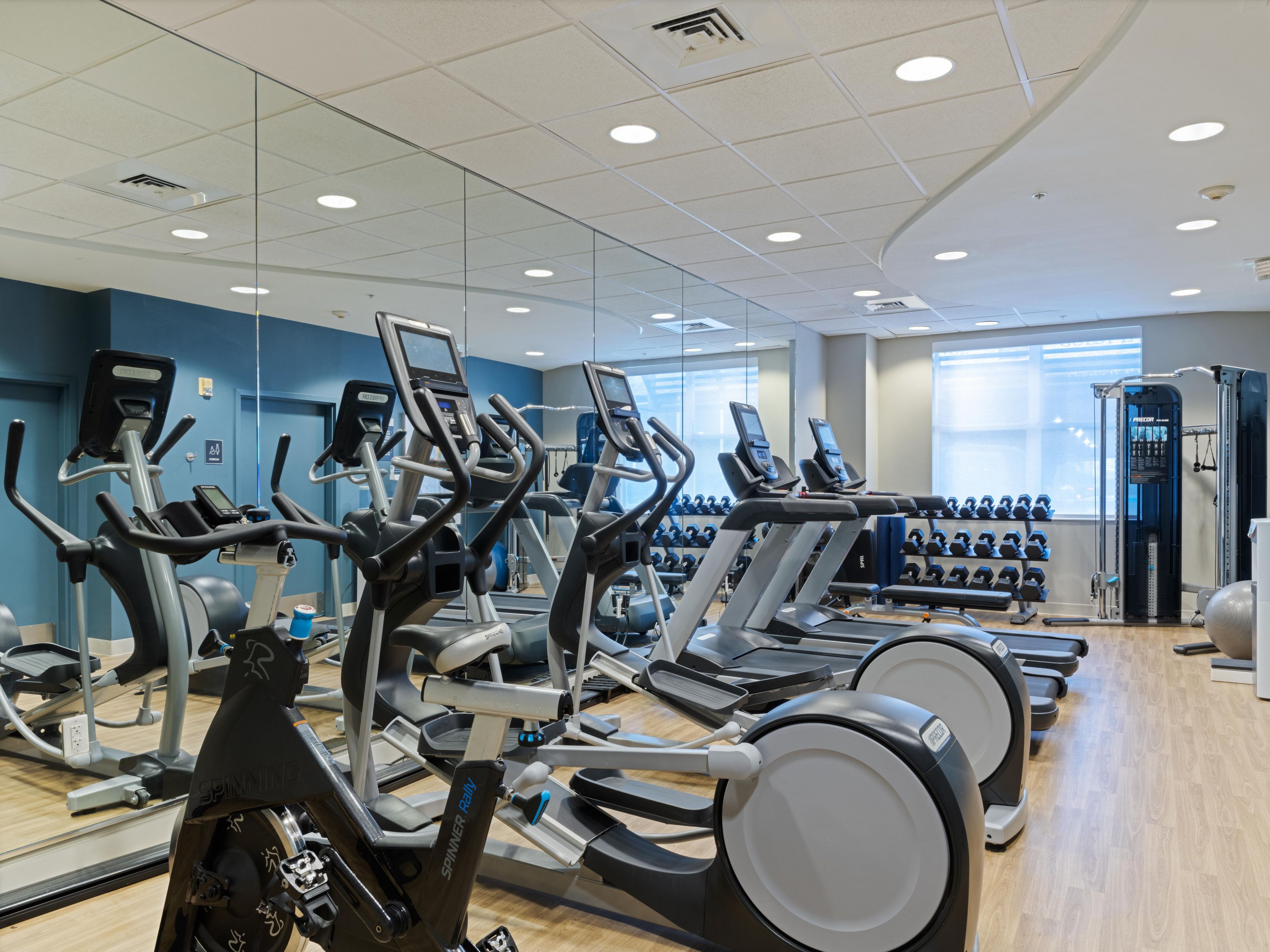 With state-of-the-art LifeFitness equipment, our 24-hour fitness center provides an ideal space for a fulfilling workout. Take advantage of treadmills, ellipticals, and exercise bikes for cardio and weights and yoga mats for strengthening and toning.