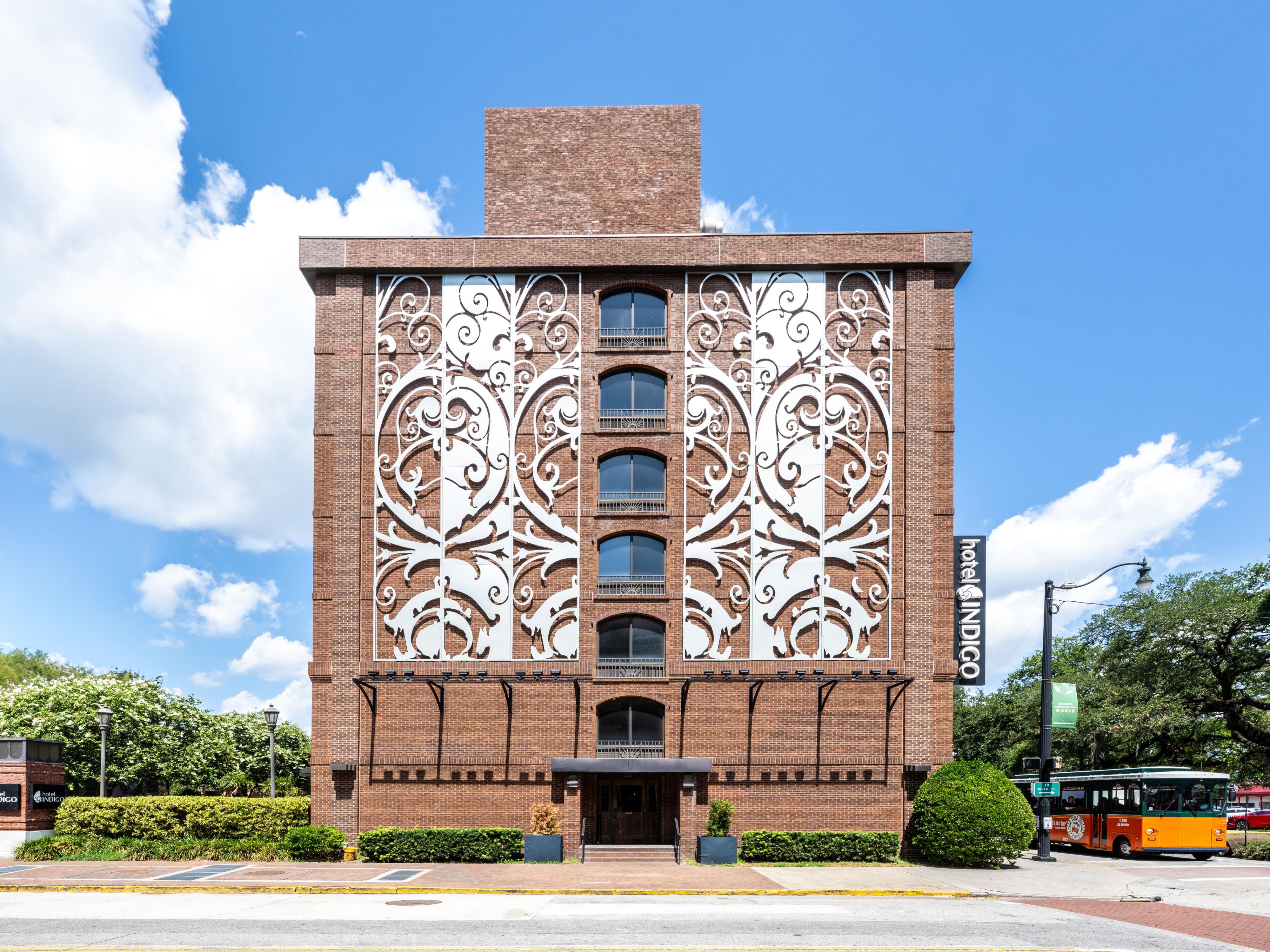 Welcome to Hotel Indigo Savannah Historic District.