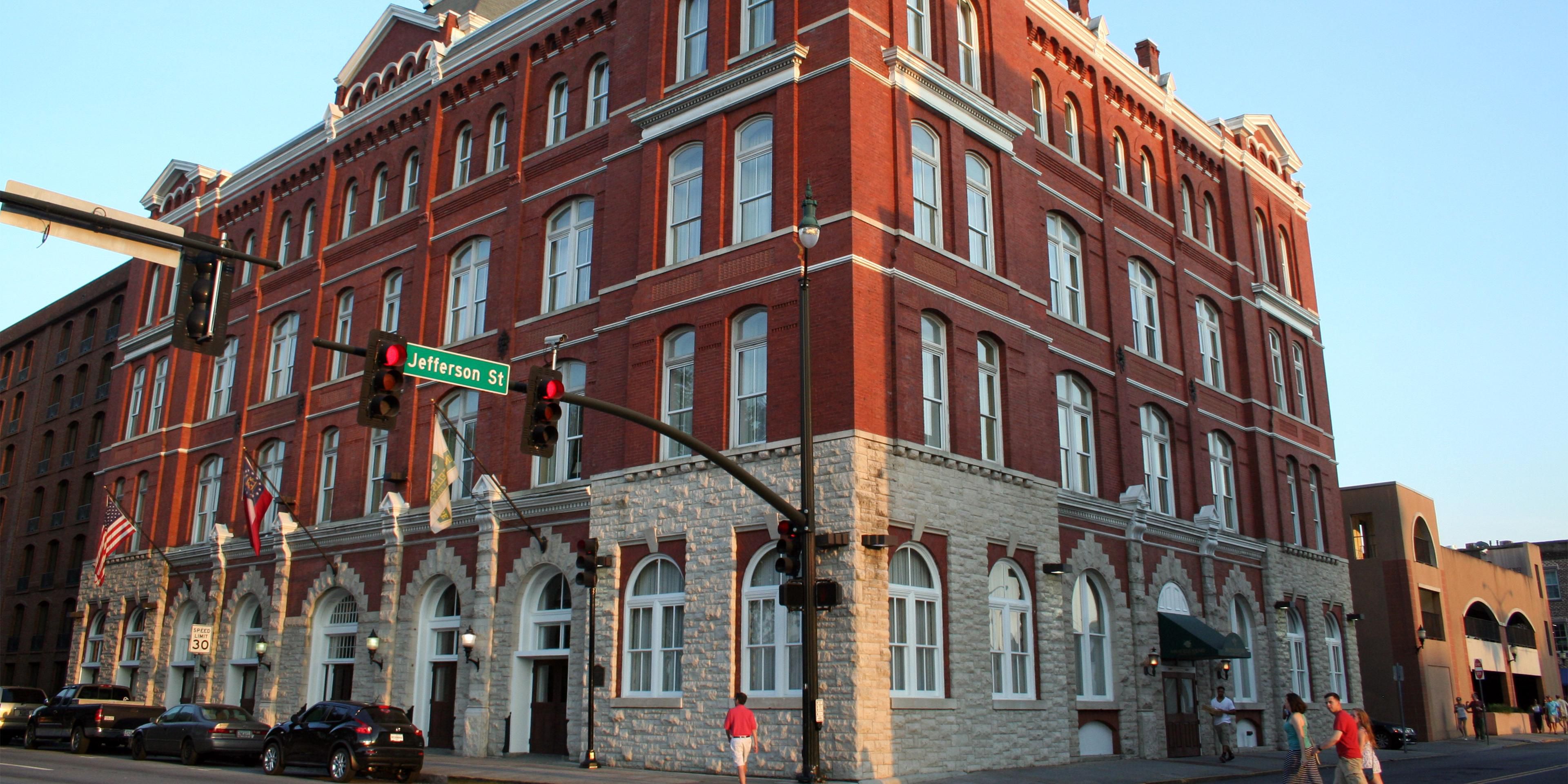 Hotel Indigo Savannah Historic District