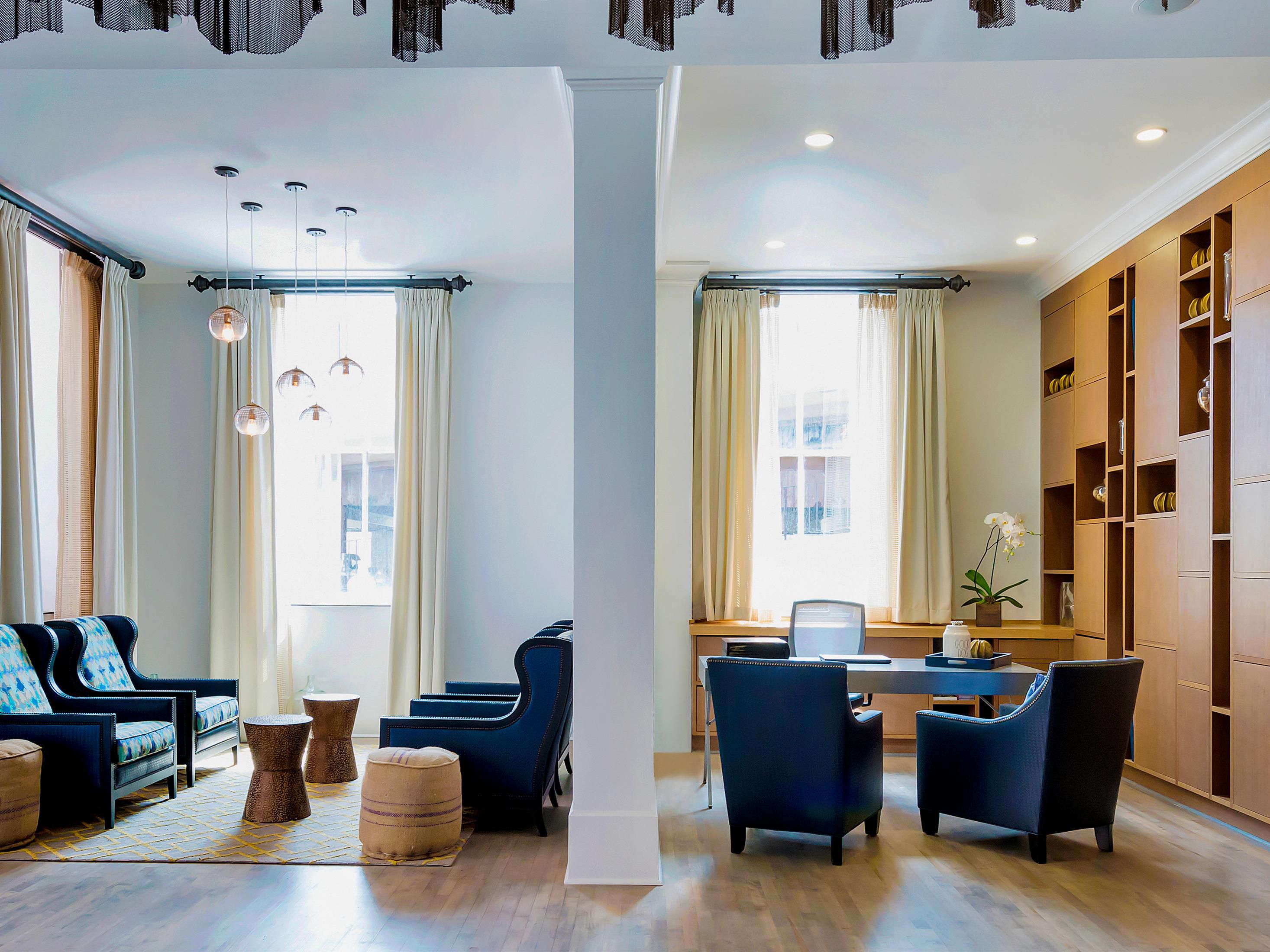 Hotel Indigo Savannah Lobby and Concierge