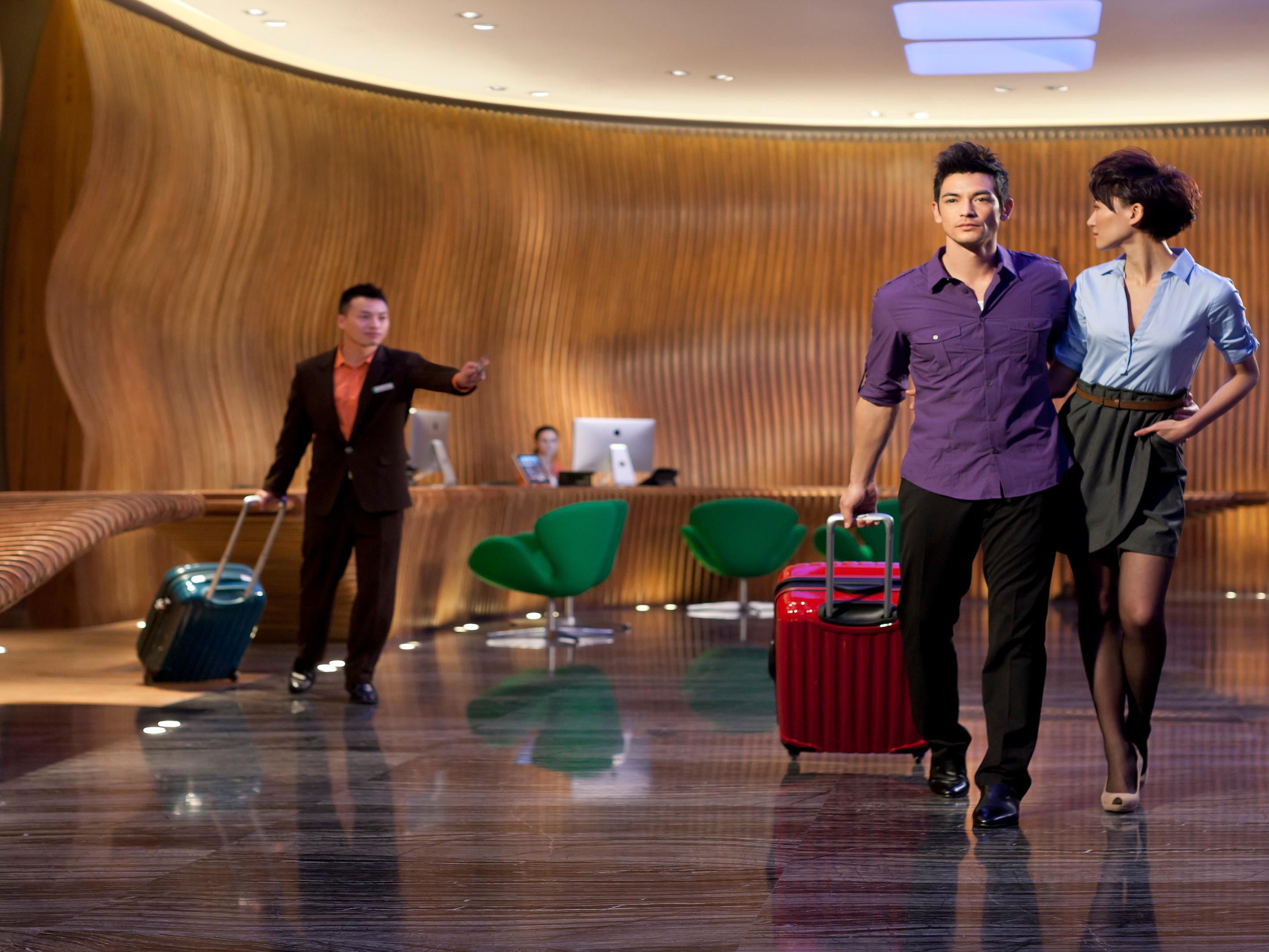 lobby-check-out