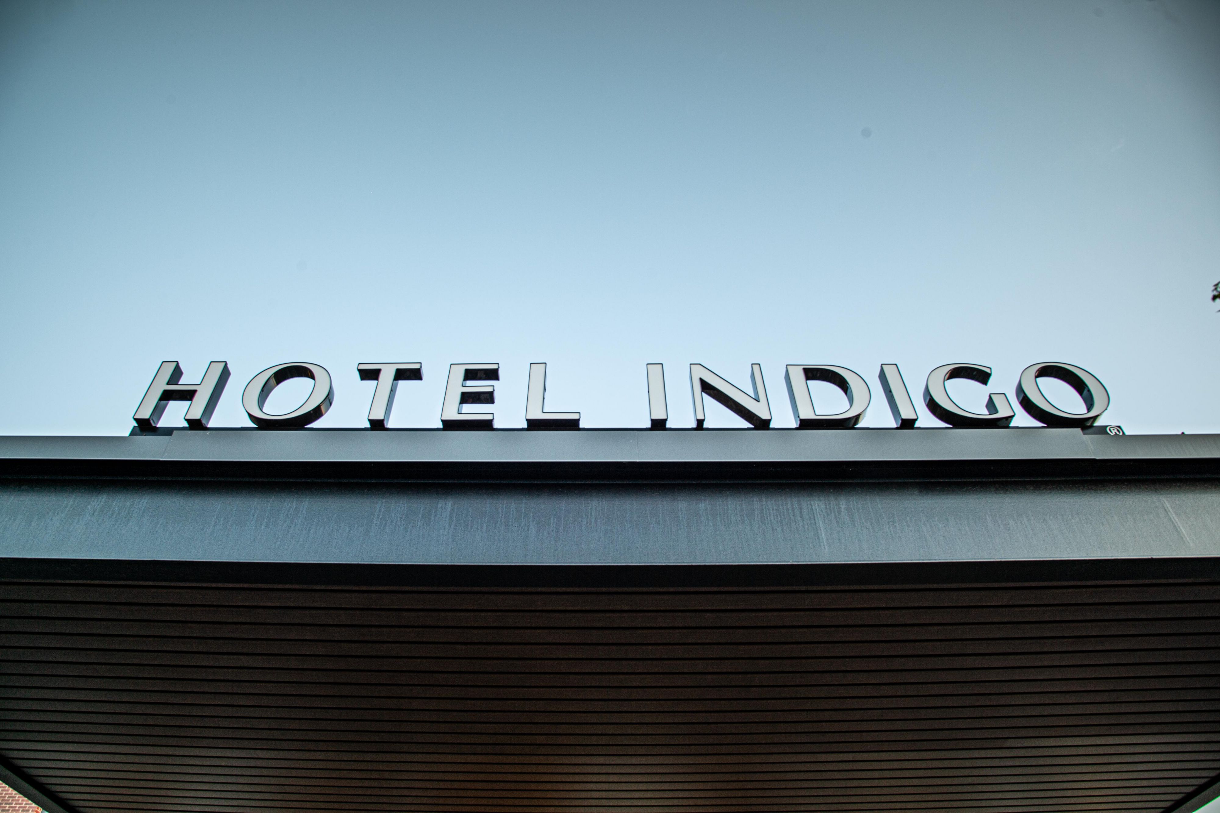 Check Out 4th St Ski & Board shop within Hotel Indigo Silverthorne! Built for your convenience, the shop will be located at the base of the hotel. Perfect for quick wax or rentals.