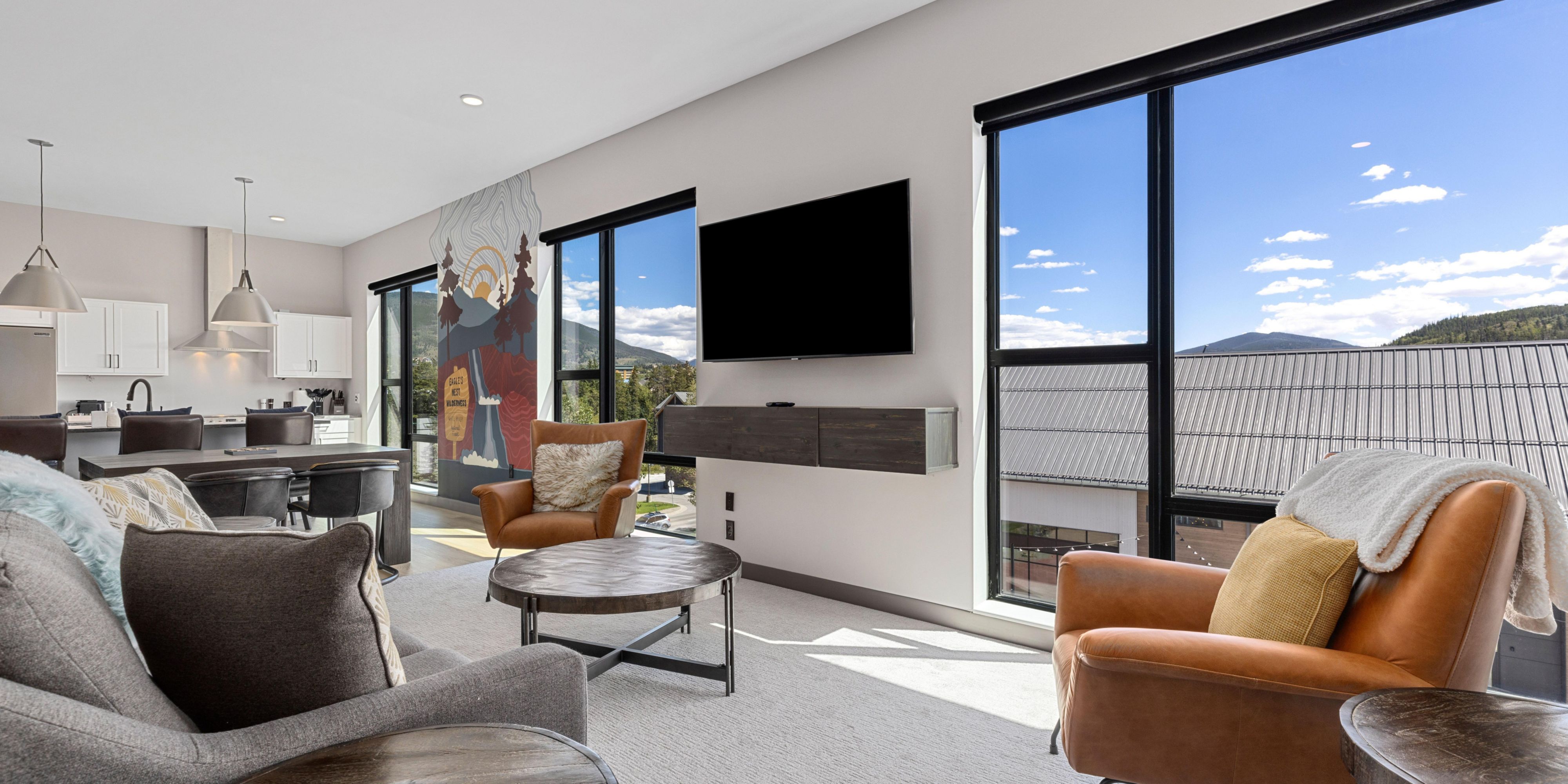 Full living room with great views near Keystone and Breckenridge