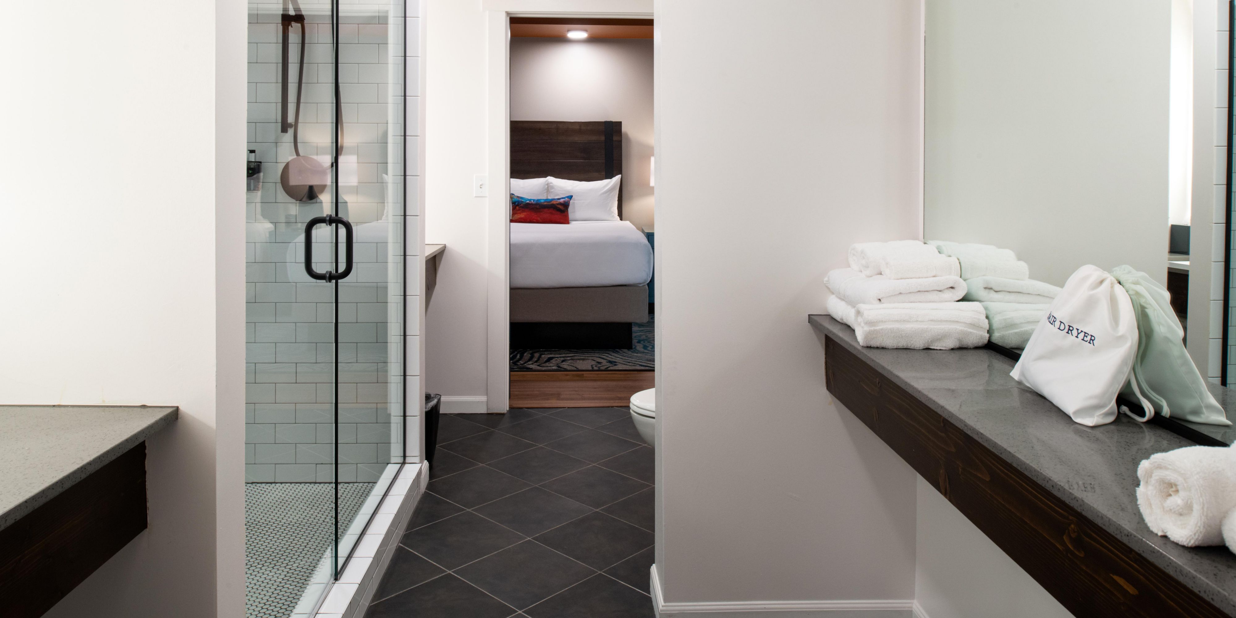 Spacious bathrooms to get ready before a long day!