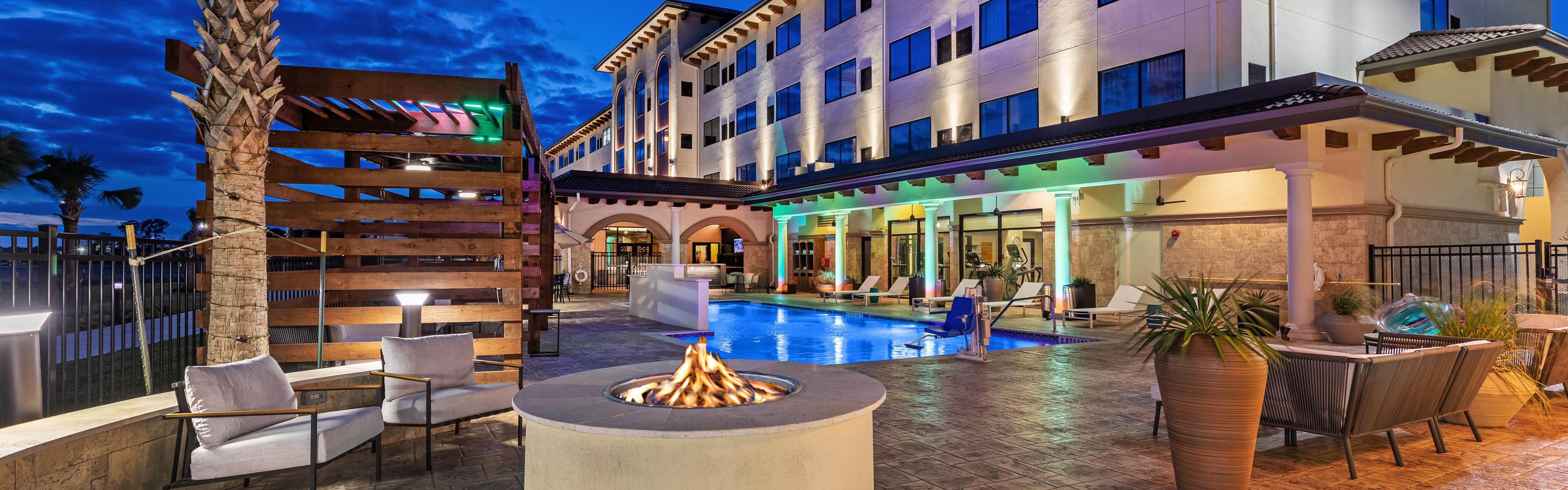 Luxury Amenities Spring Hotel Indigo Spring Woodlands Area