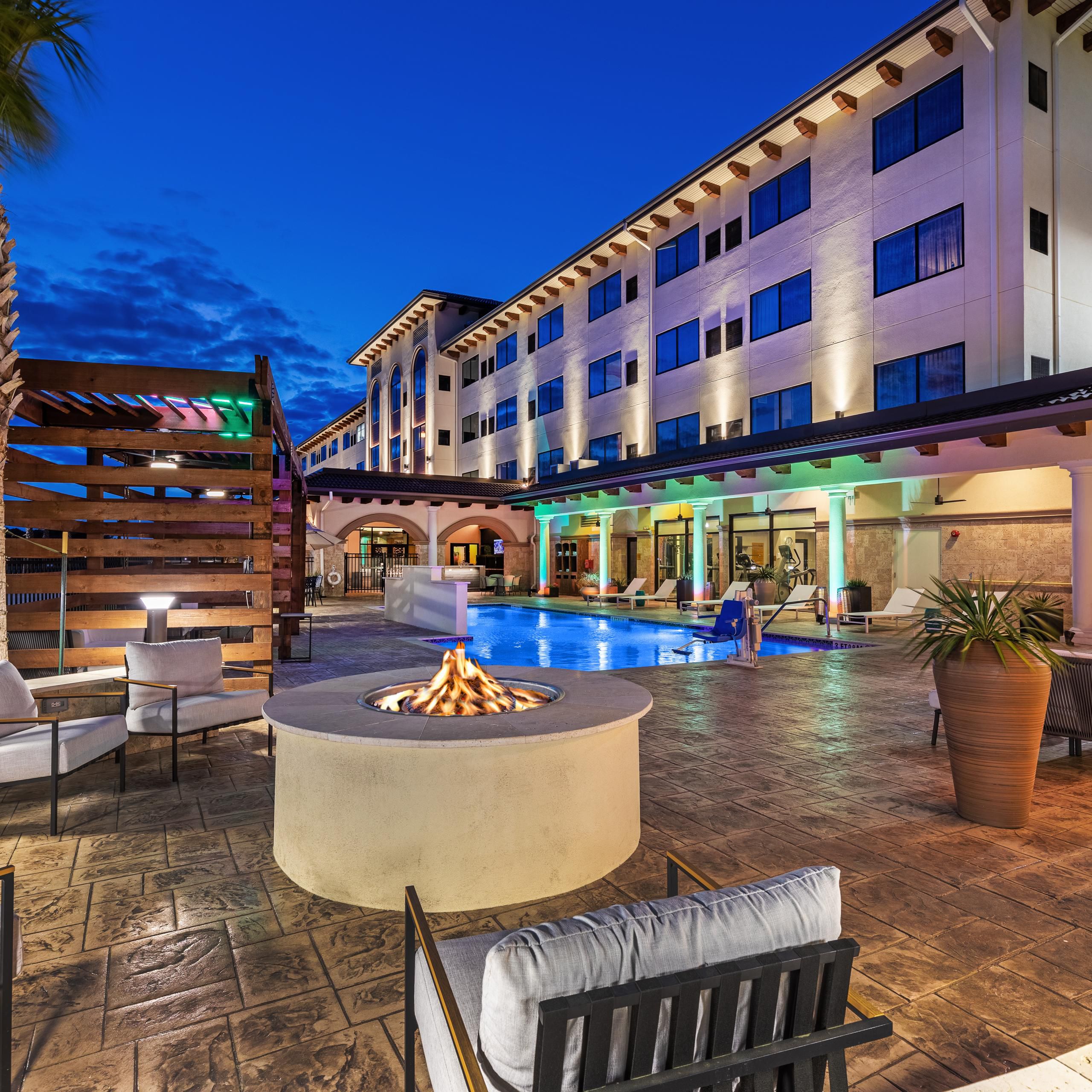 Luxury Amenities Spring Hotel Indigo Spring Woodlands Area