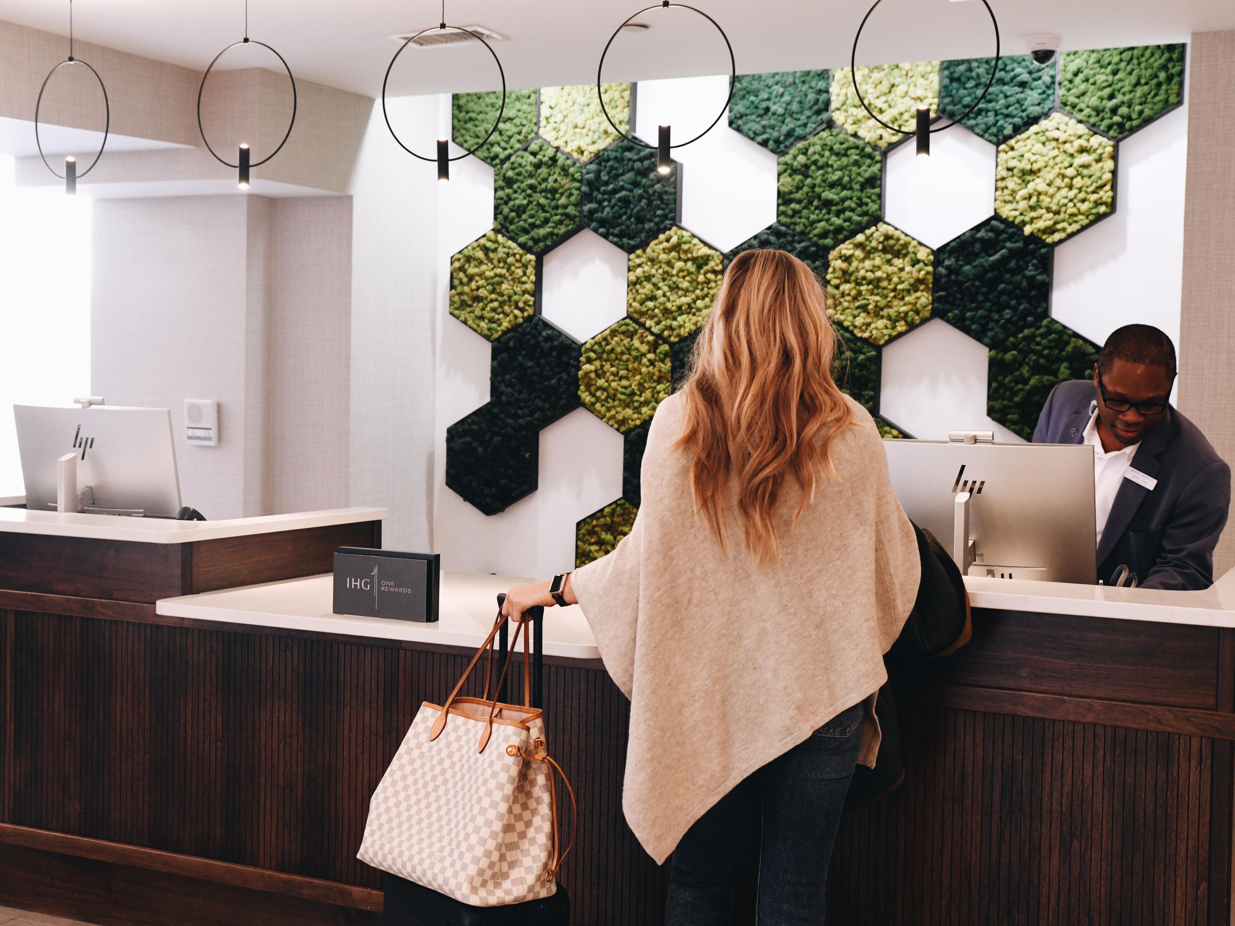 Front Desk Arrival