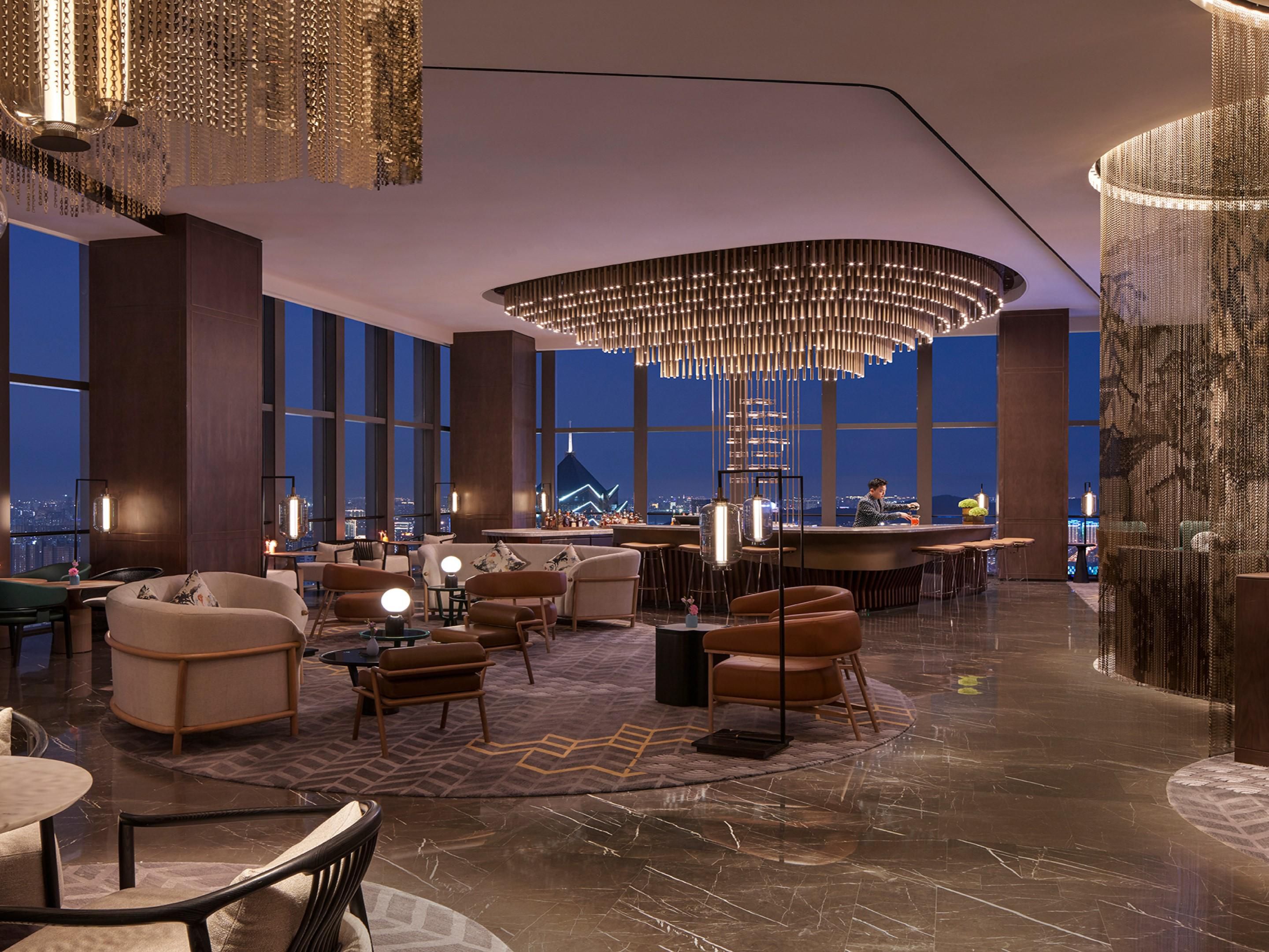 Pier 46, a neighborhood bar located at the 46 floor offers bespoke Signature cocktails. All this can be experienced gazing through our 270 degree floor-to-ceiling windows, and the majestic landscape of the famous Huqiu Pagoda located at the top of Tiger Hill would be one of the popular spots among others you would be able to view.