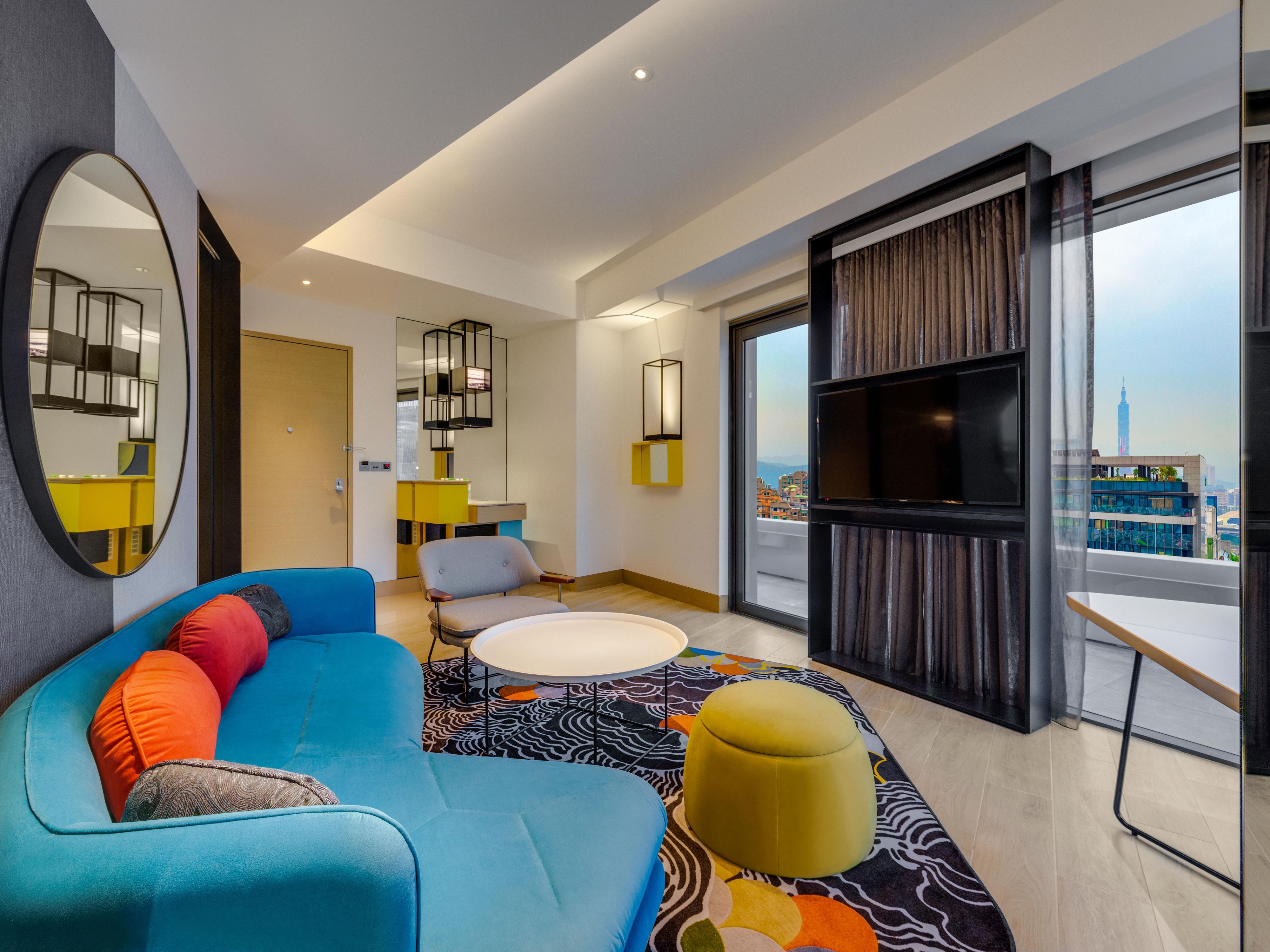 1 King Bed Junior Suite