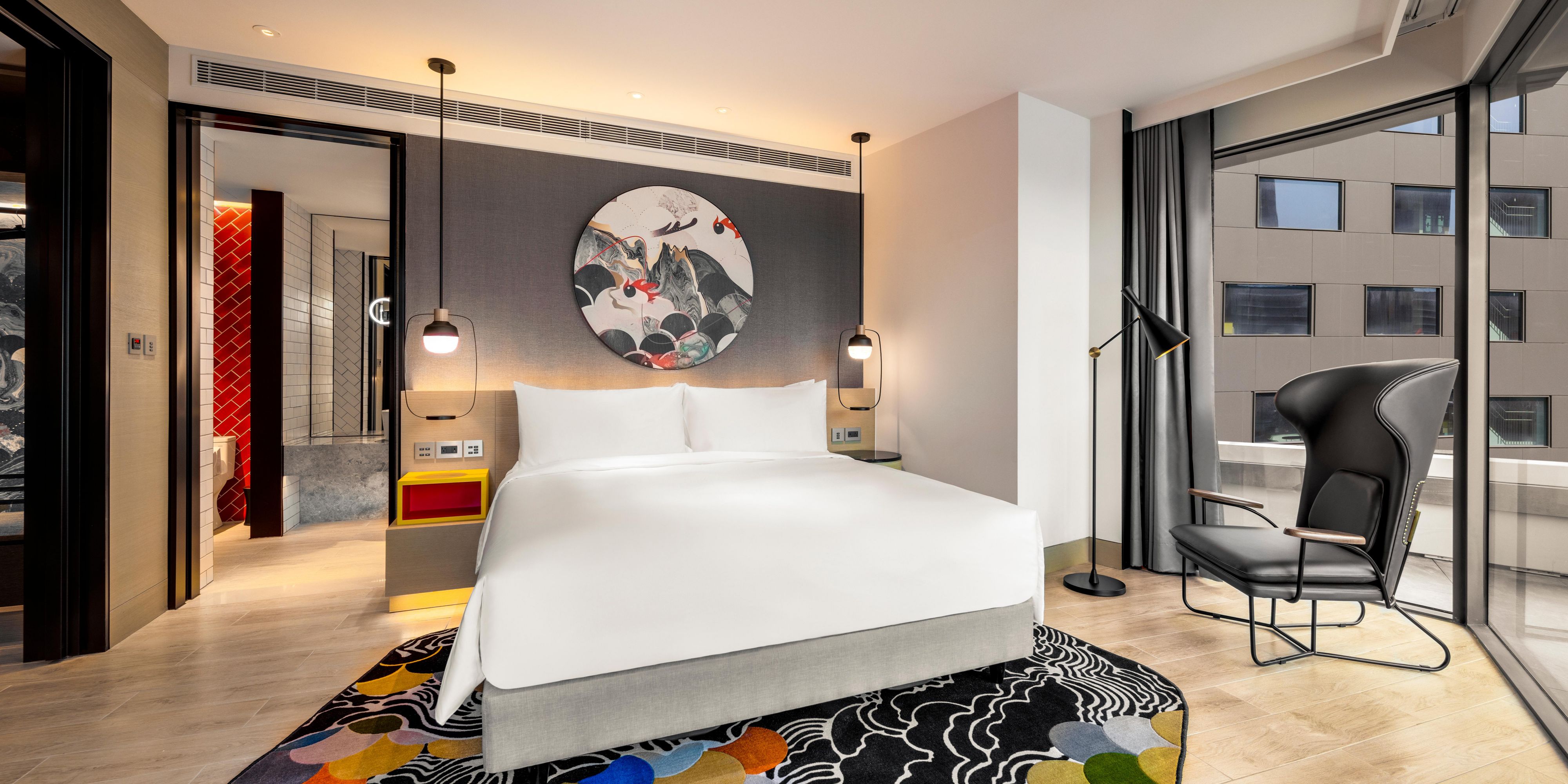 1 King Premium Suite