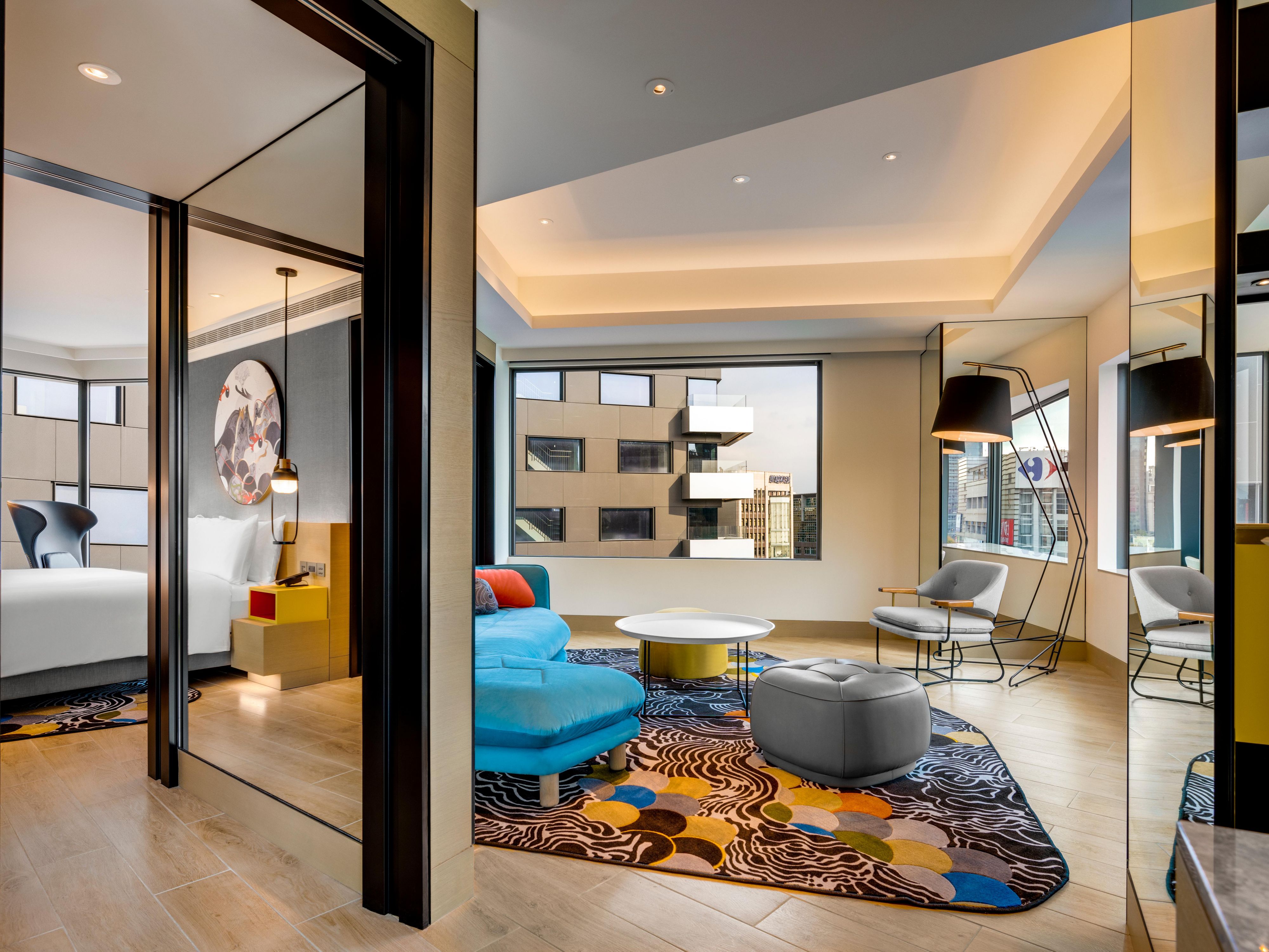 1 King Premium Suite