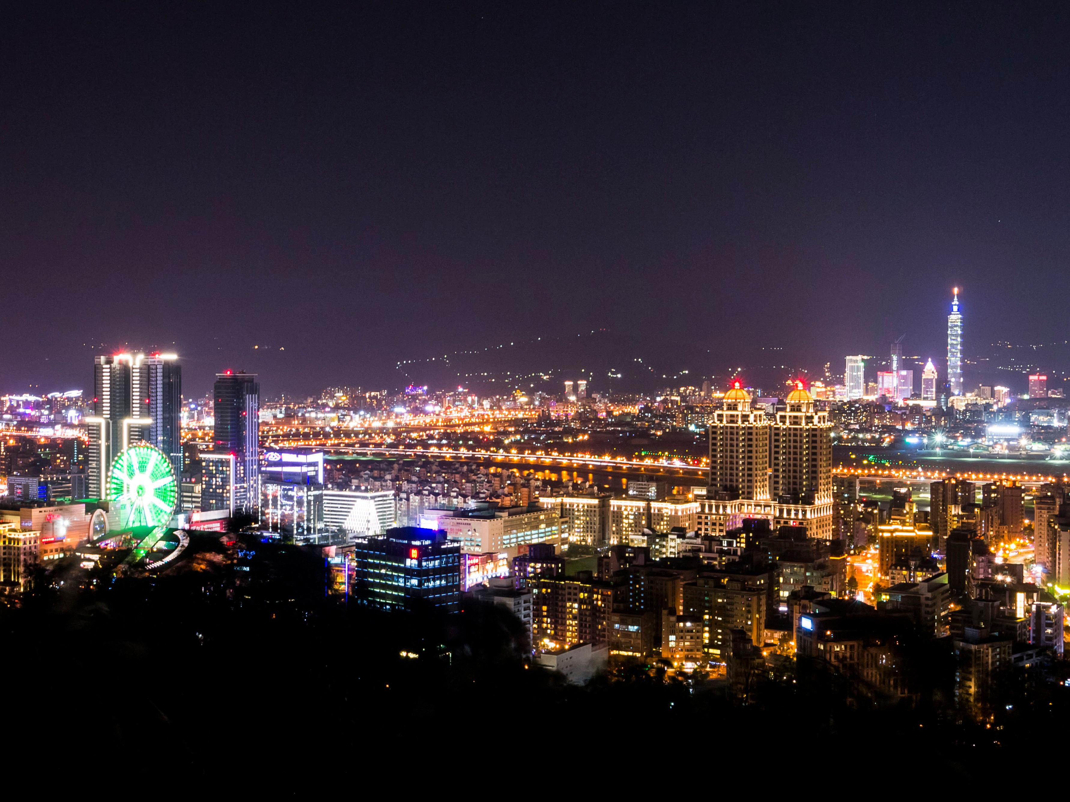 Dazhi harbors Taipei's most stunning night Dazhi boasts Taipei's top night vistas. Enjoy panoramic views from Jiannan Mountain, plane spotting at The Old Place, tranquility at Bishan Temple, and Kangleshan's calm. Marvel at Taipei 101, Miramar Ferris Wheel, and Taipei Songshan Airport's busy skyline — all in one gaze.