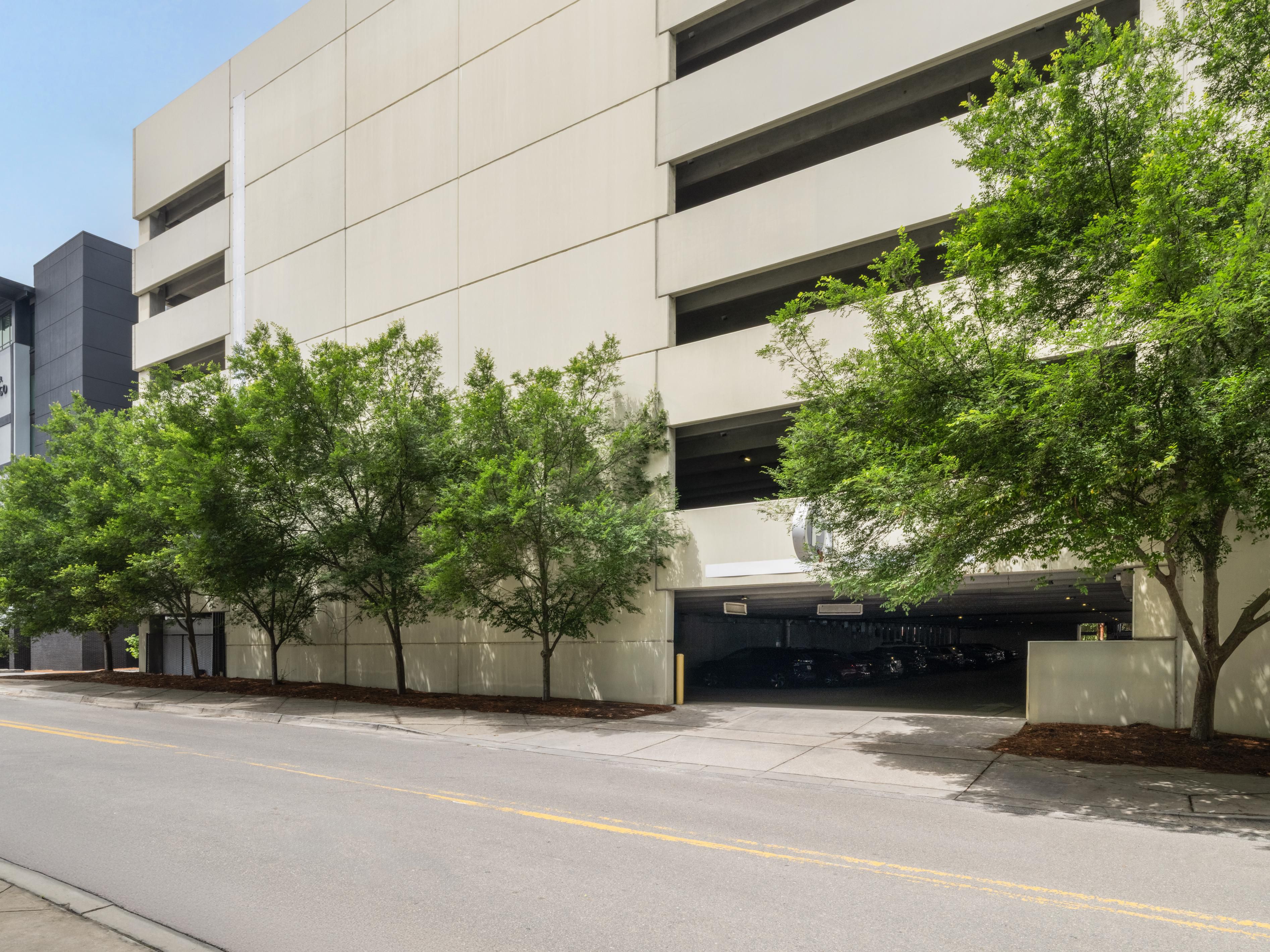 Parking garage