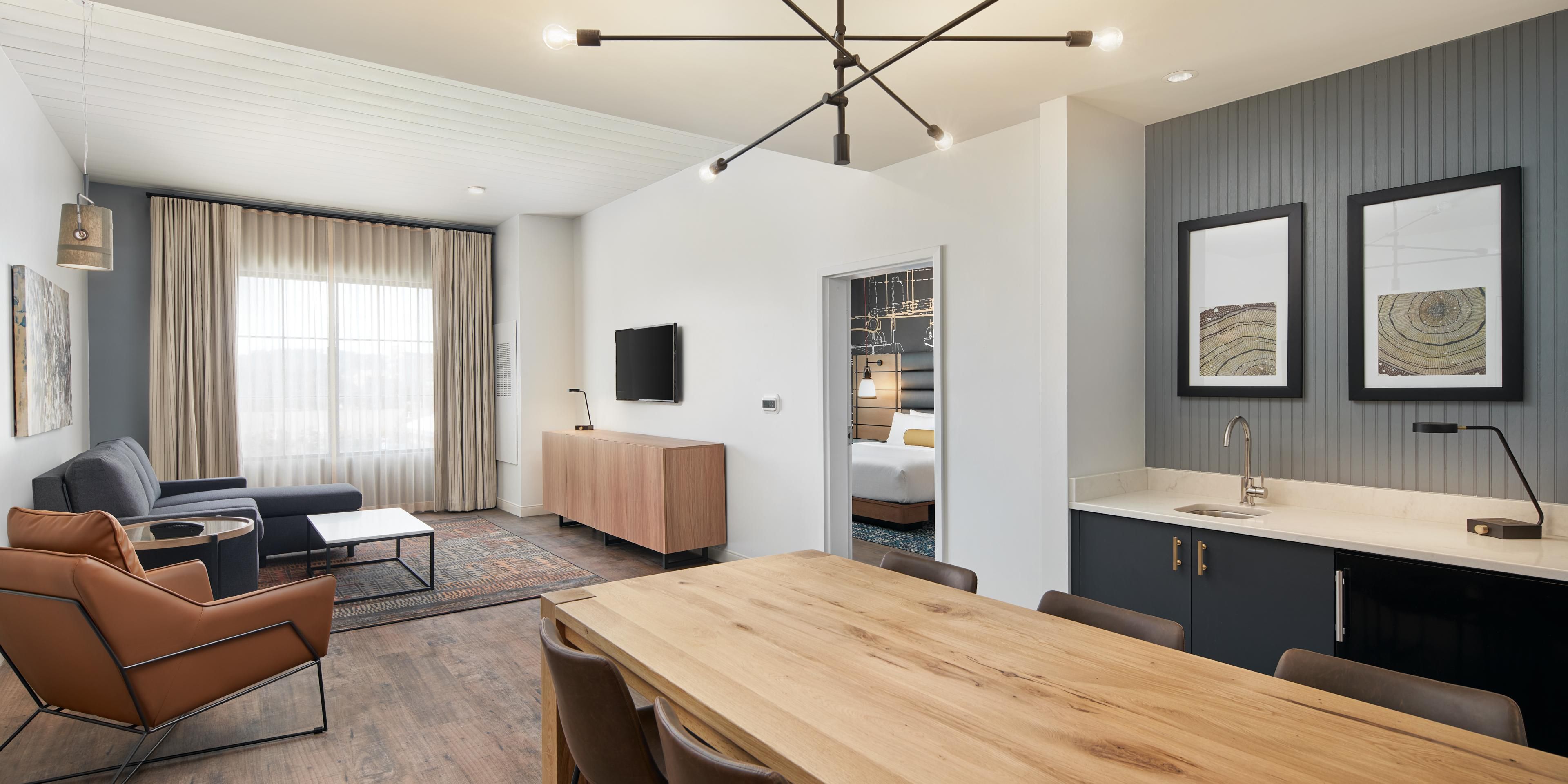 Enjoy yourself at home in our guest rooms.