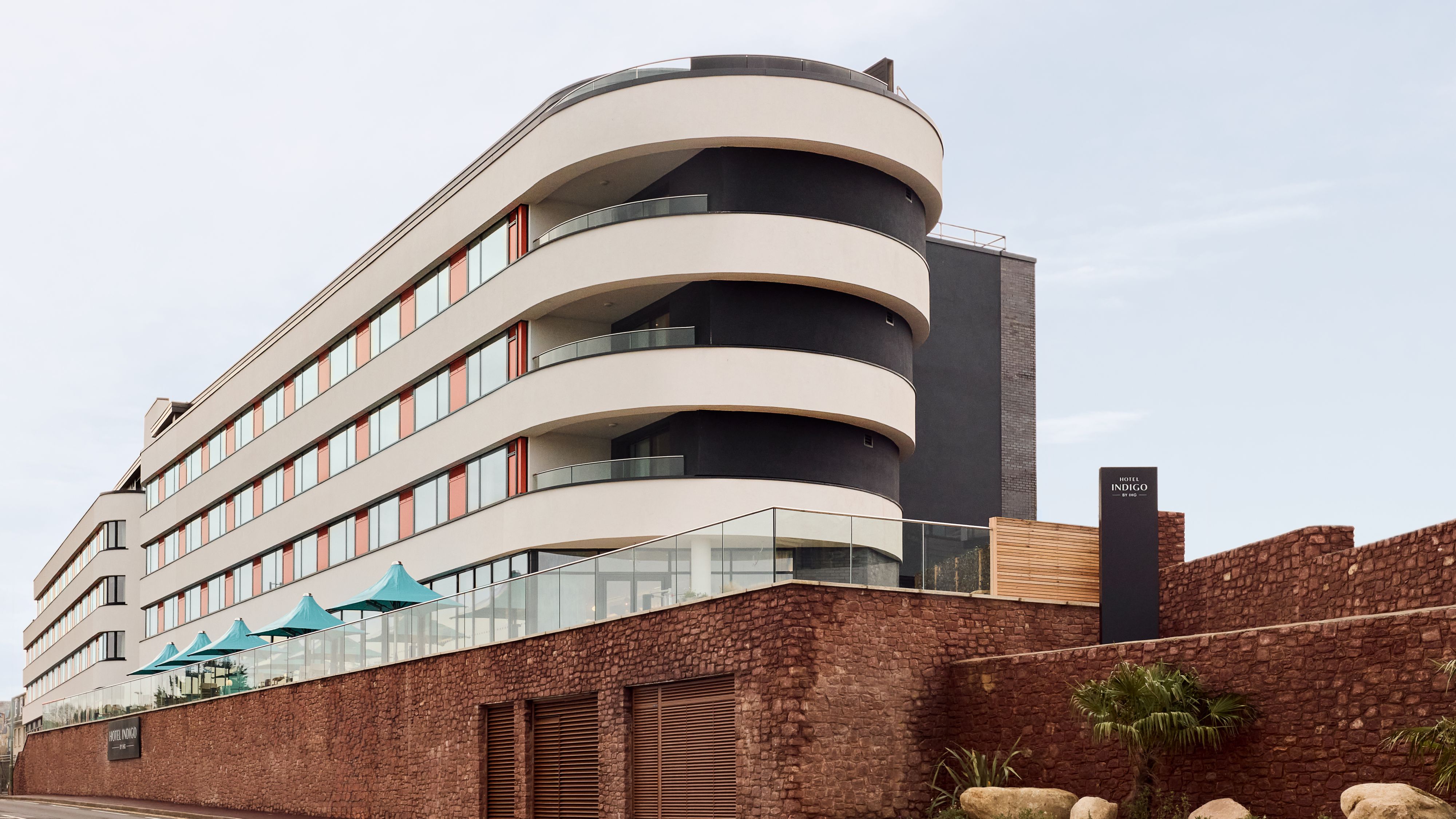 Torquay英迪格酒店