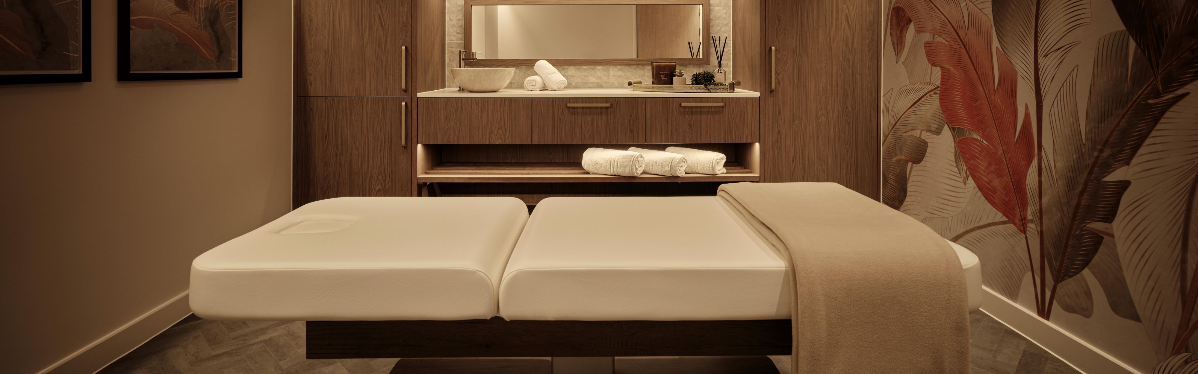 Luxury spa massage table