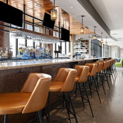 Bar and Lounge