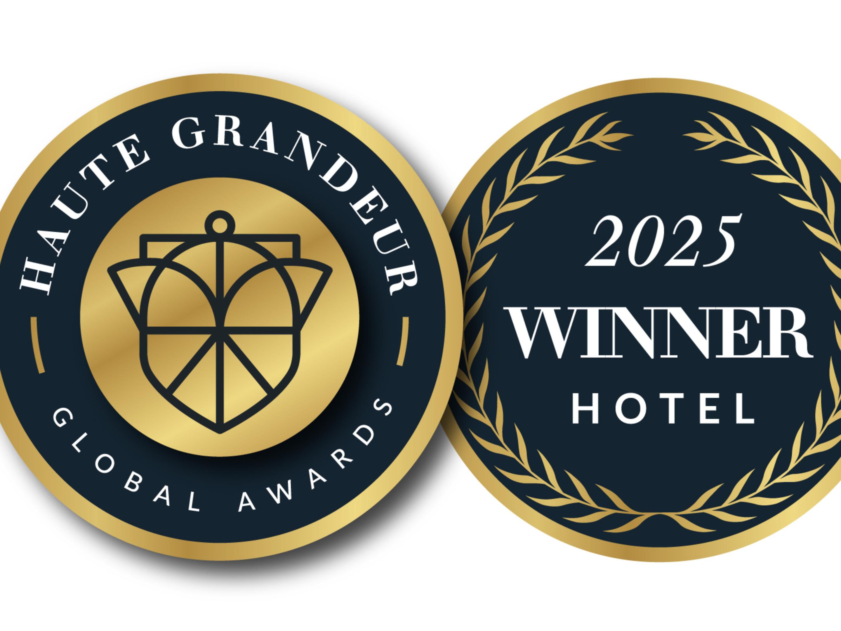 Hotel Indigo Vancouver Downtown - Portland Area is pleased to announce that our hotel was presented with the award for Best Boutique Hotel in the United States by the prestigious Haute Grandeur Global Awards. We are thrilled to share our bespoke property with guests and hope you too will enjoy some of the amazing amenities our hotel offers.