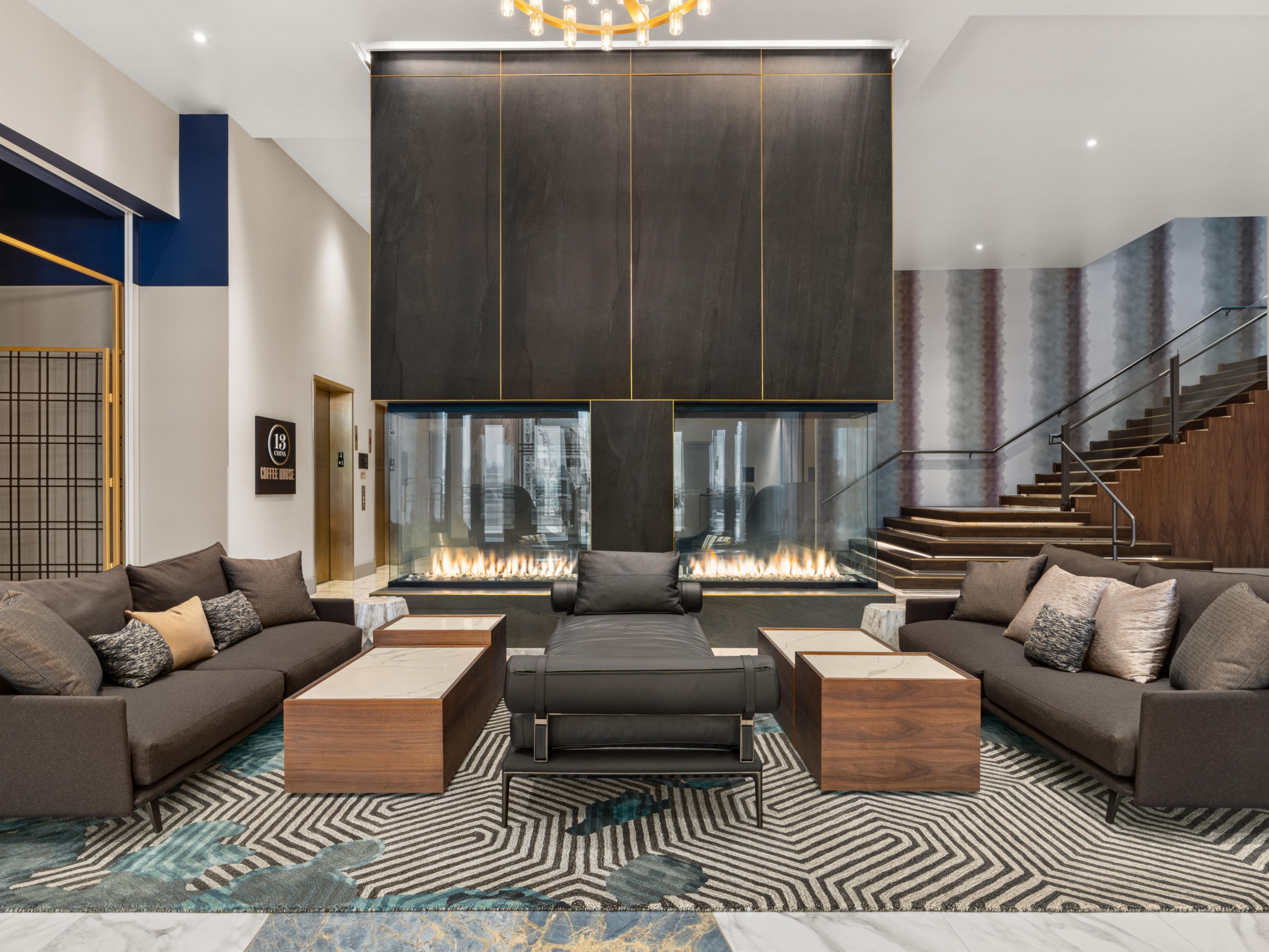 Relax with free Wi-Fi in our hotel lobby.