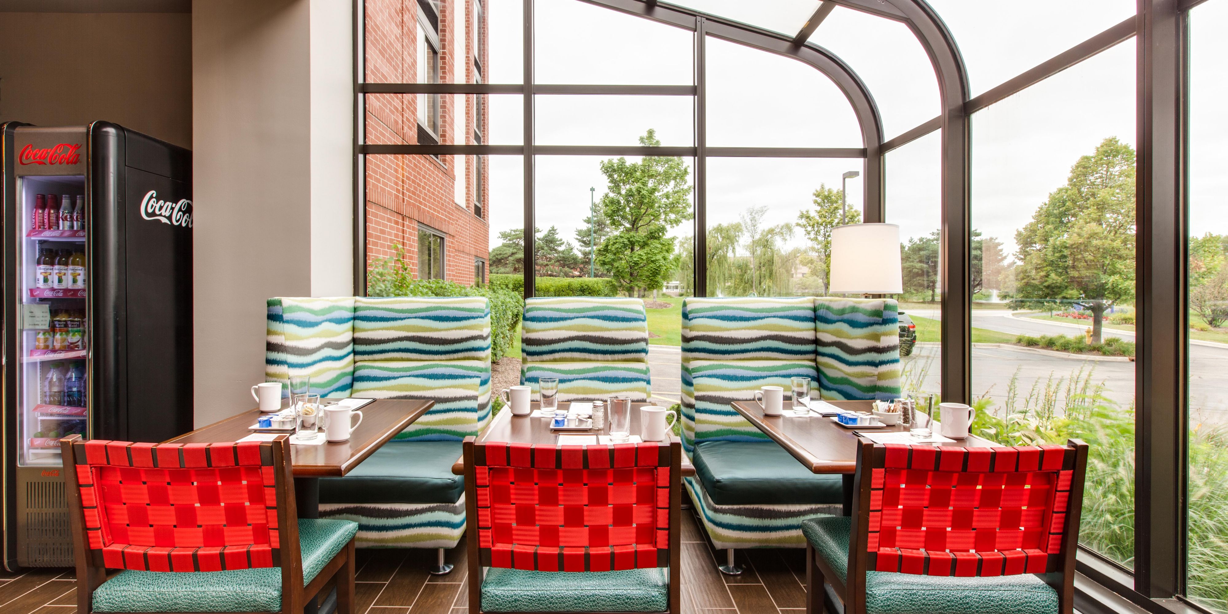 Dining Hotel Indigo ChicagoVernon Hills