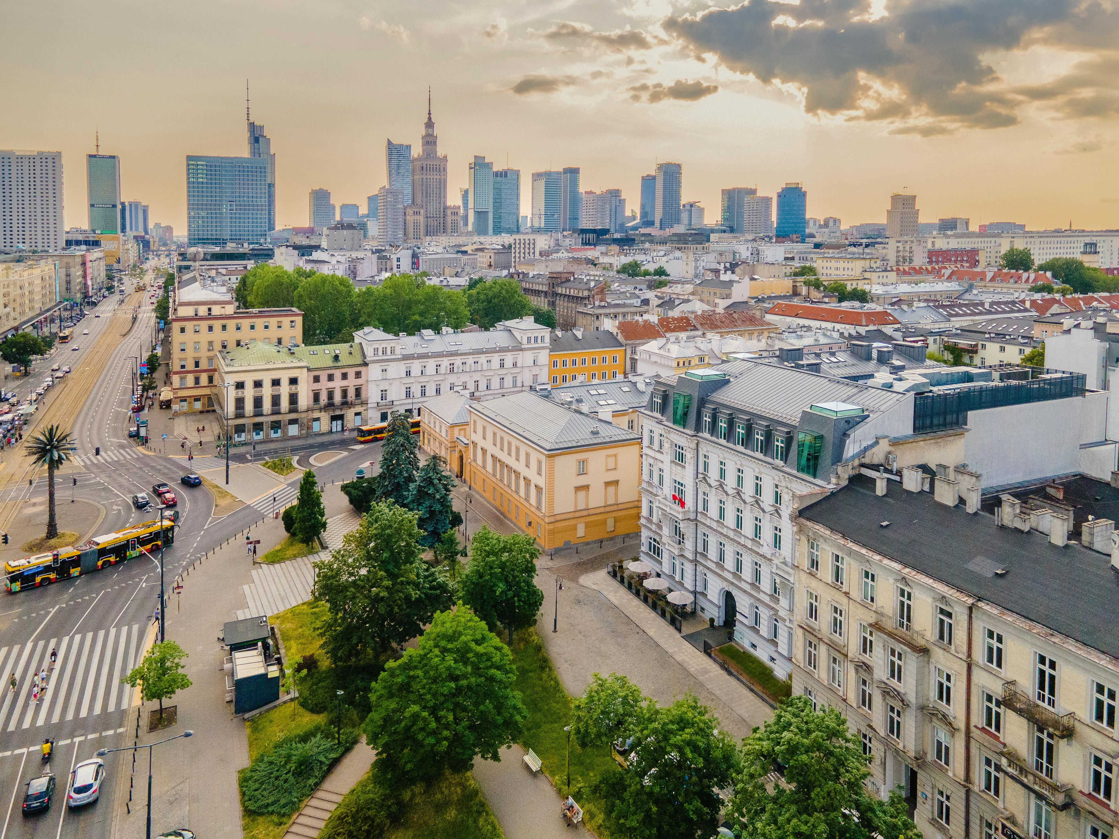 The hotel is located in the heart of Warsaw. History & modernity.
