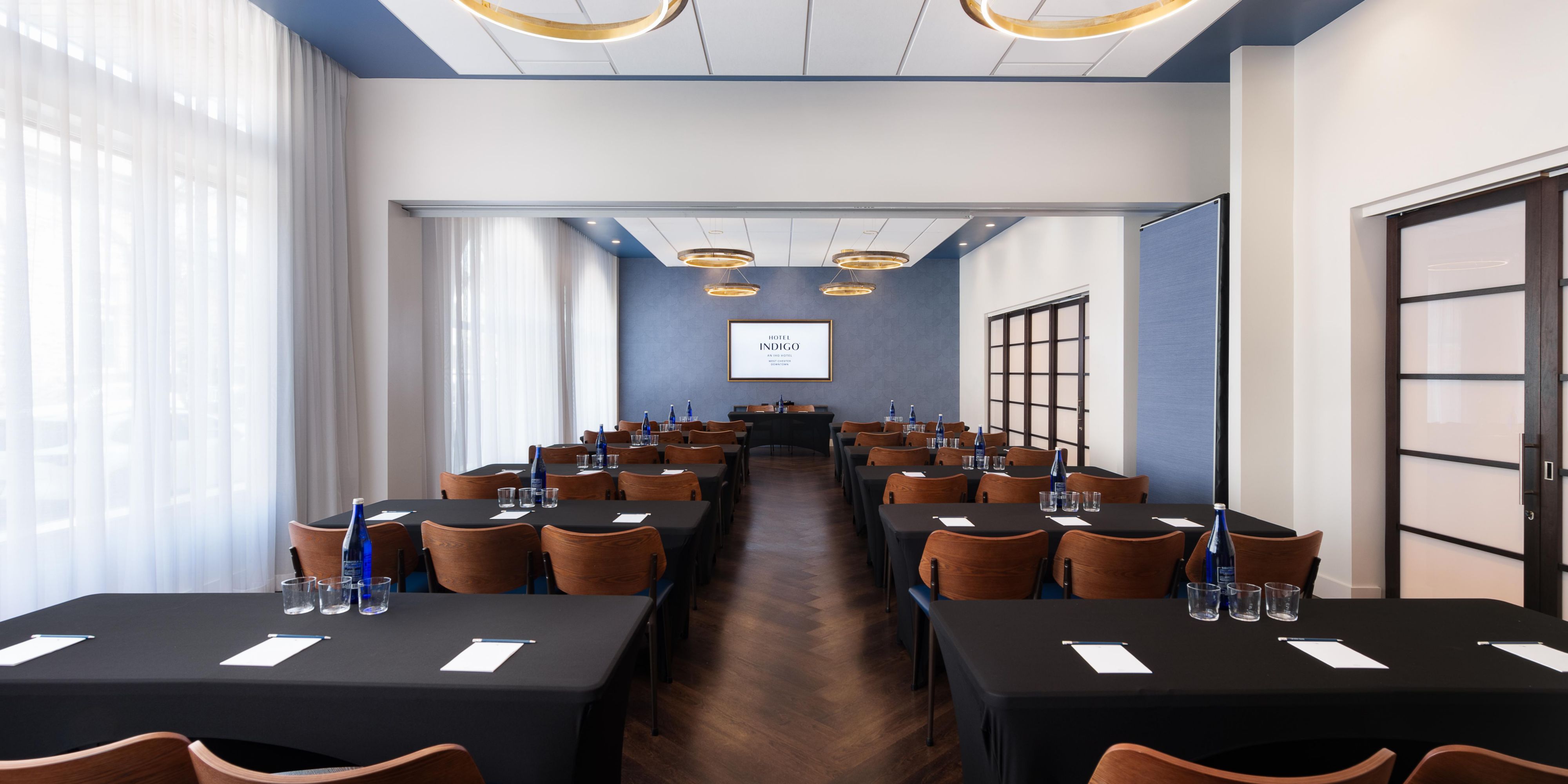 Eagle Meeting Room