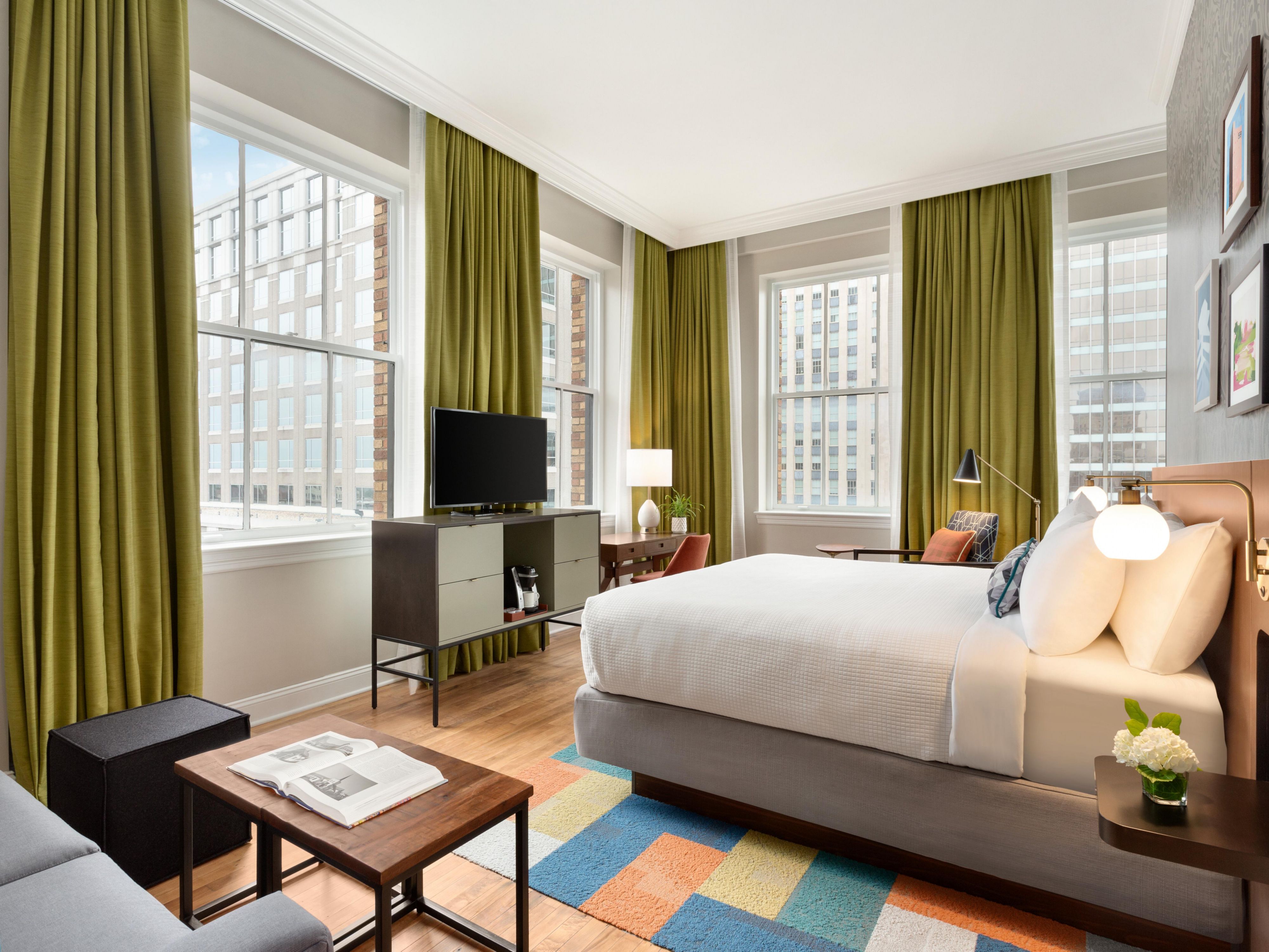 Executive King Guest Room - City View.